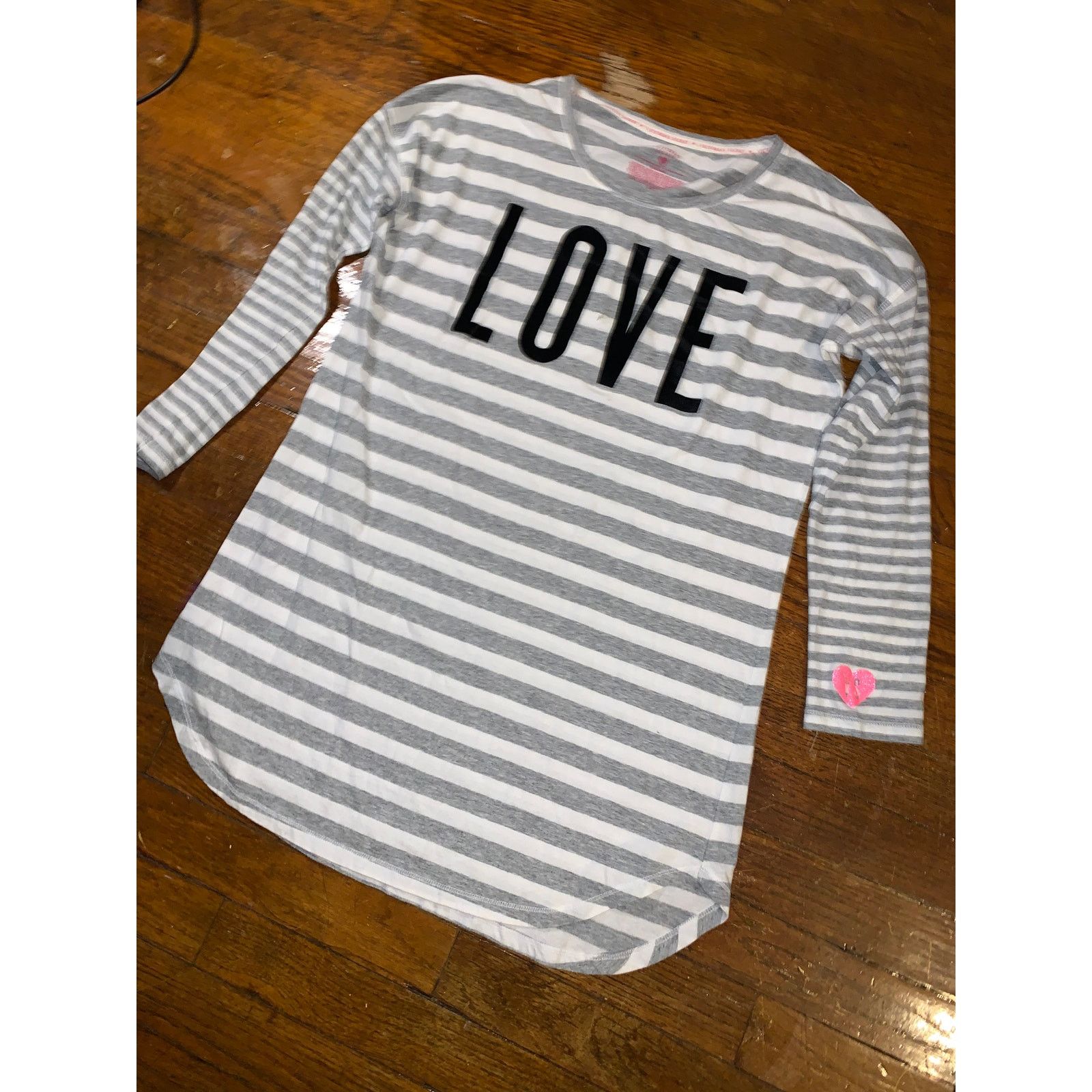 Victoria's Secret Victoria’s Secret LOVE Sleep Shirt Pink Gray Stripe LS Size S / US 4 / IT 40 - 3 Thumbnail