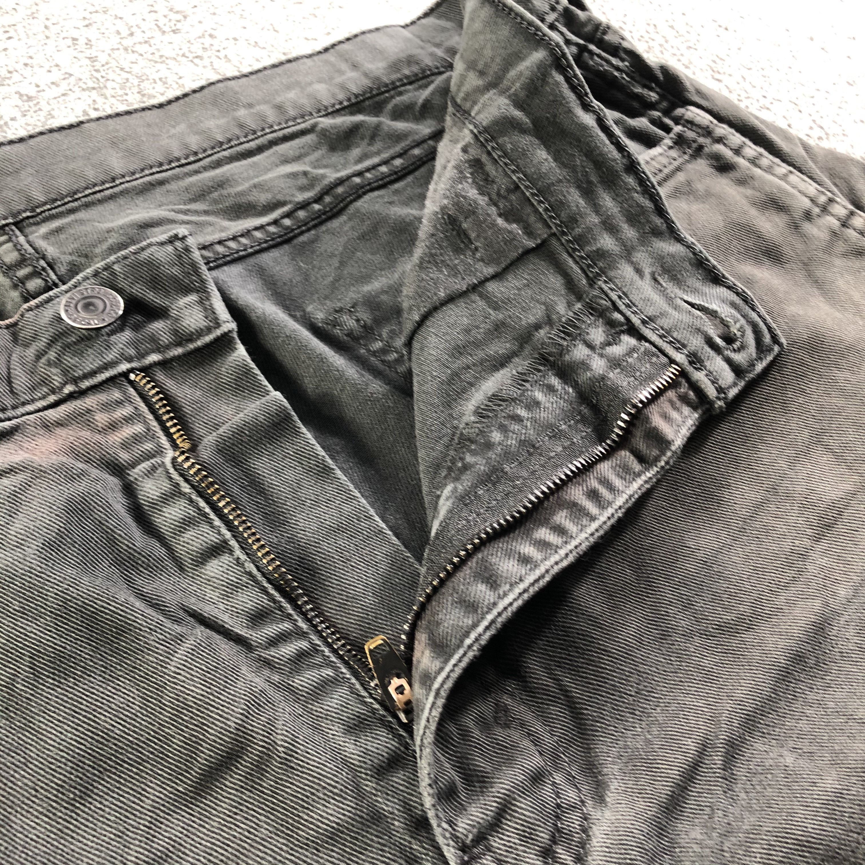 Levi's Vintage Levis 513 Jeans-J3329 Size US 37 - 8 Thumbnail