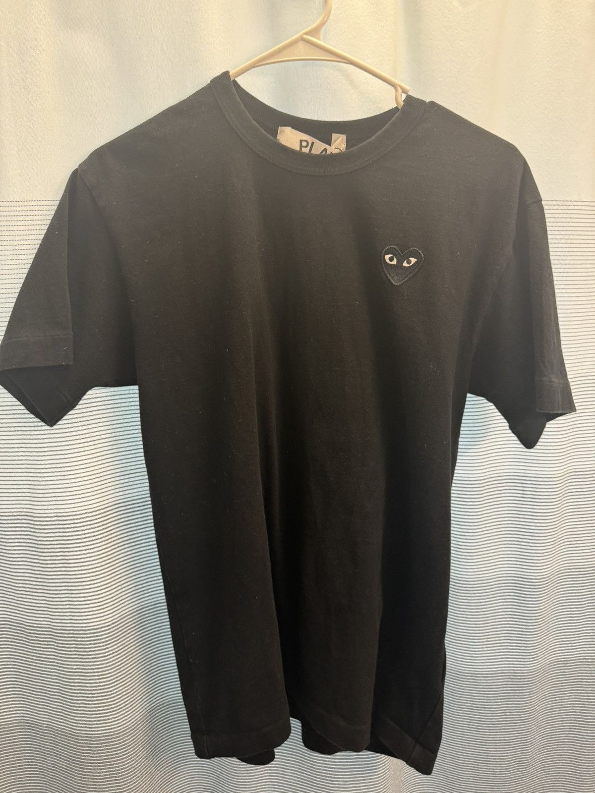 Comme des Garcons Comme Des Garçon Play heart patch Tee Size US M / EU 48-50 / 2 - 1 Thumbnail
