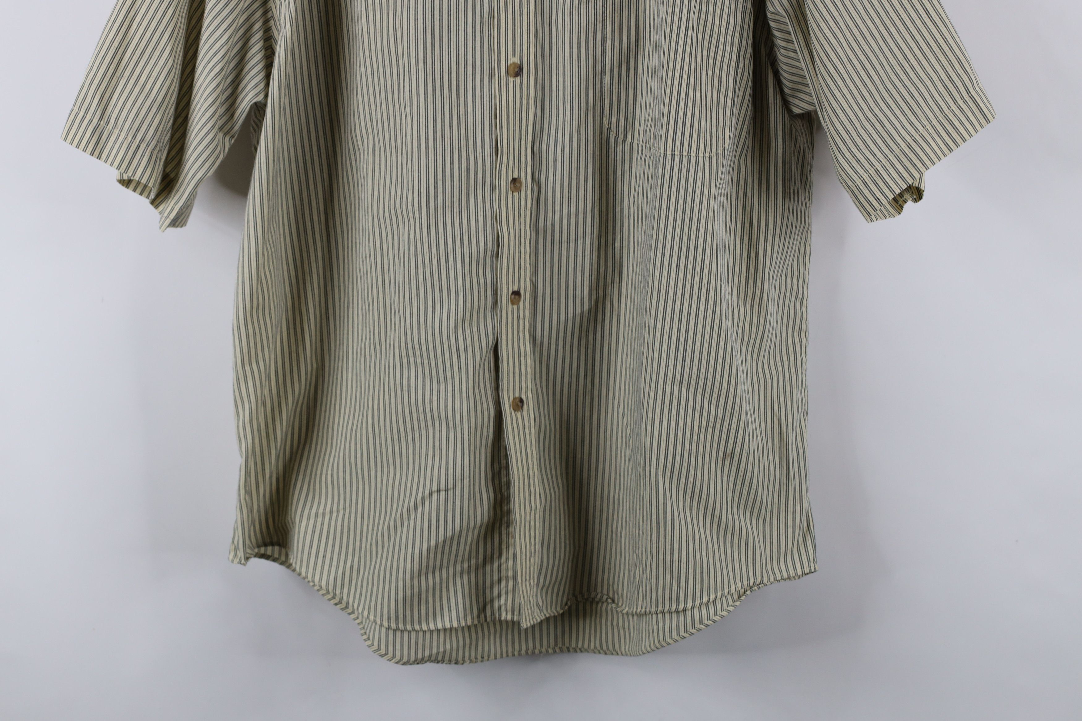 Vintage Vintage 90s Streetwear Short Sleeve Collared Button Shirt Size US L / EU 52-54 / 3 - 3 Thumbnail