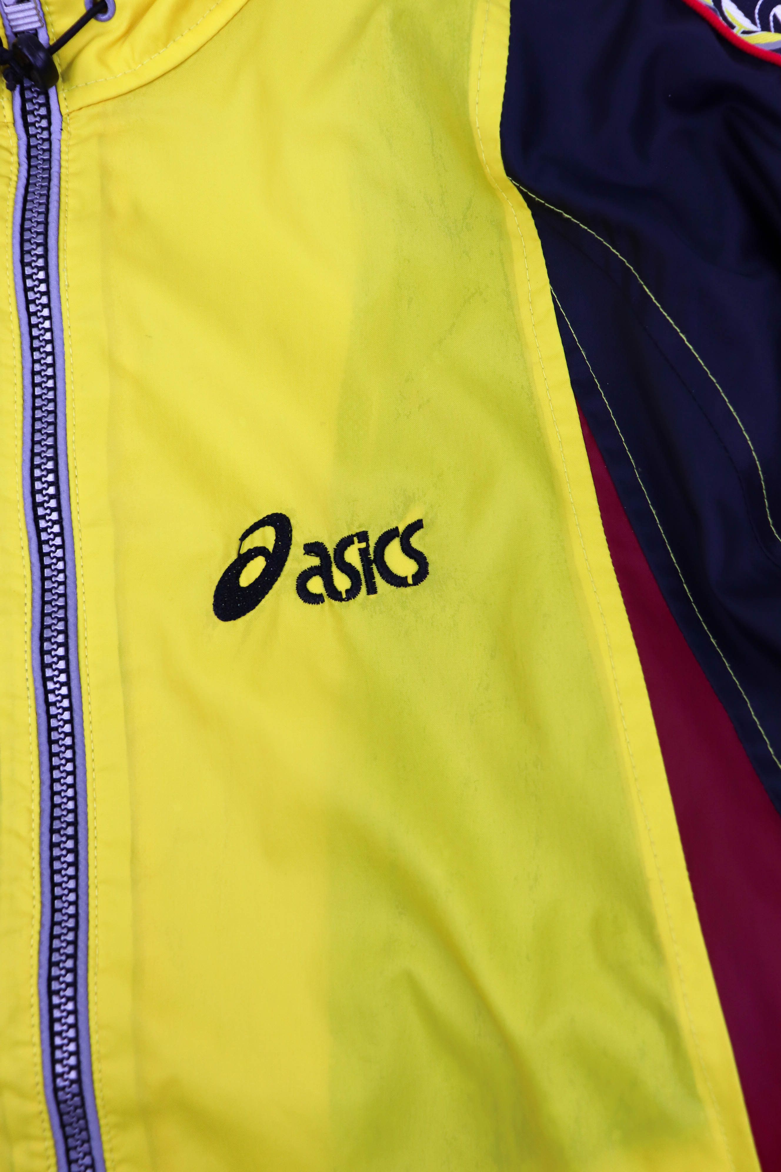 Asics Asics Vintage Reflective 3D Print Track Windbreaker Jacket Size US L / EU 52-54 / 3 - 12 Thumbnail