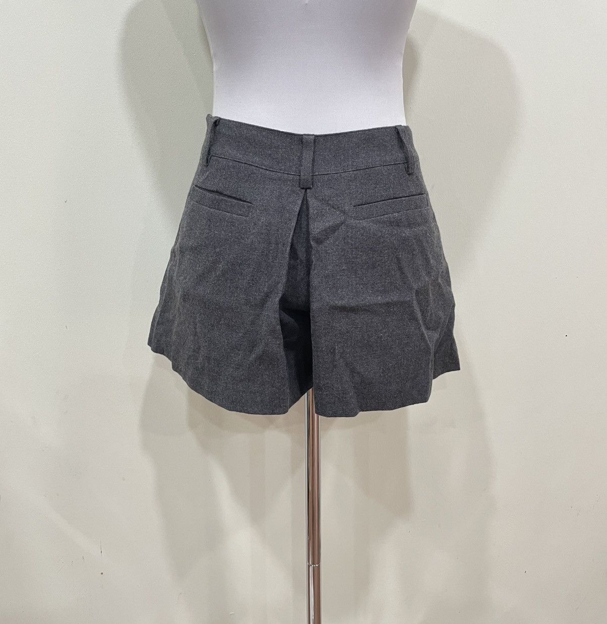 Burberry × Designer × Vintage Burberry Short Size 28" / US 6 / IT 42 - 7 Thumbnail