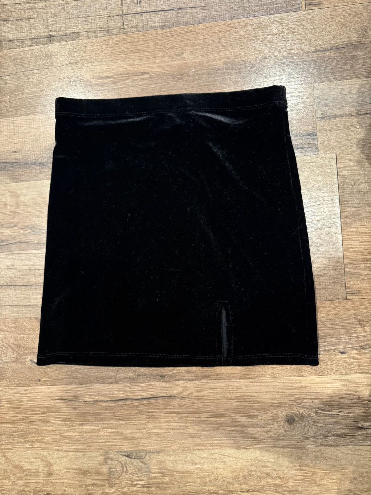 Forever 21 Velvet Mini Skirt Size 26" / US 2 / IT 38 - 1 Thumbnail