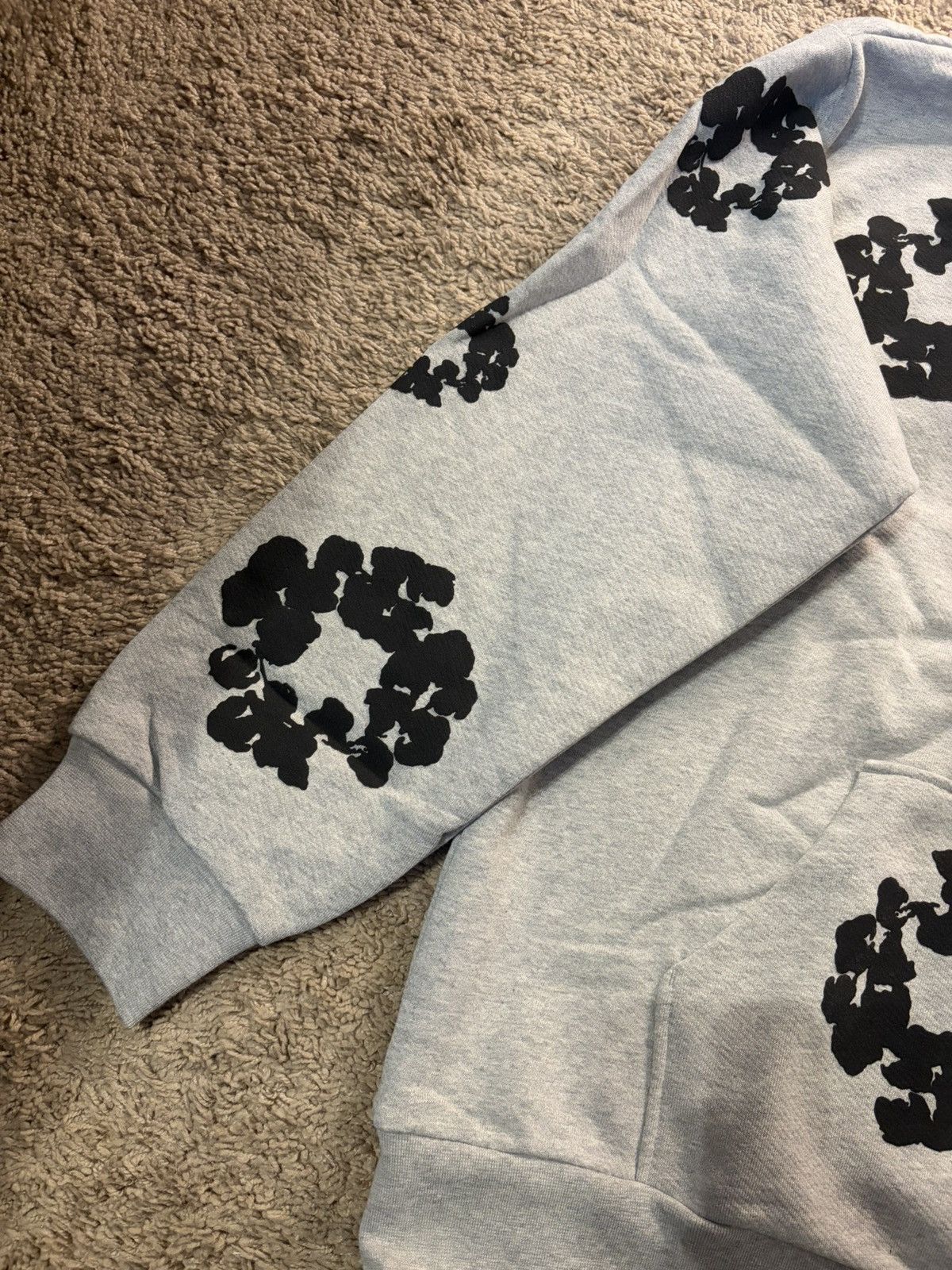 DENIM TEARS Denim Tears Black Cotton Wreath Hoodie Grey Size US XL / EU 56 / 4 - 4 Thumbnail