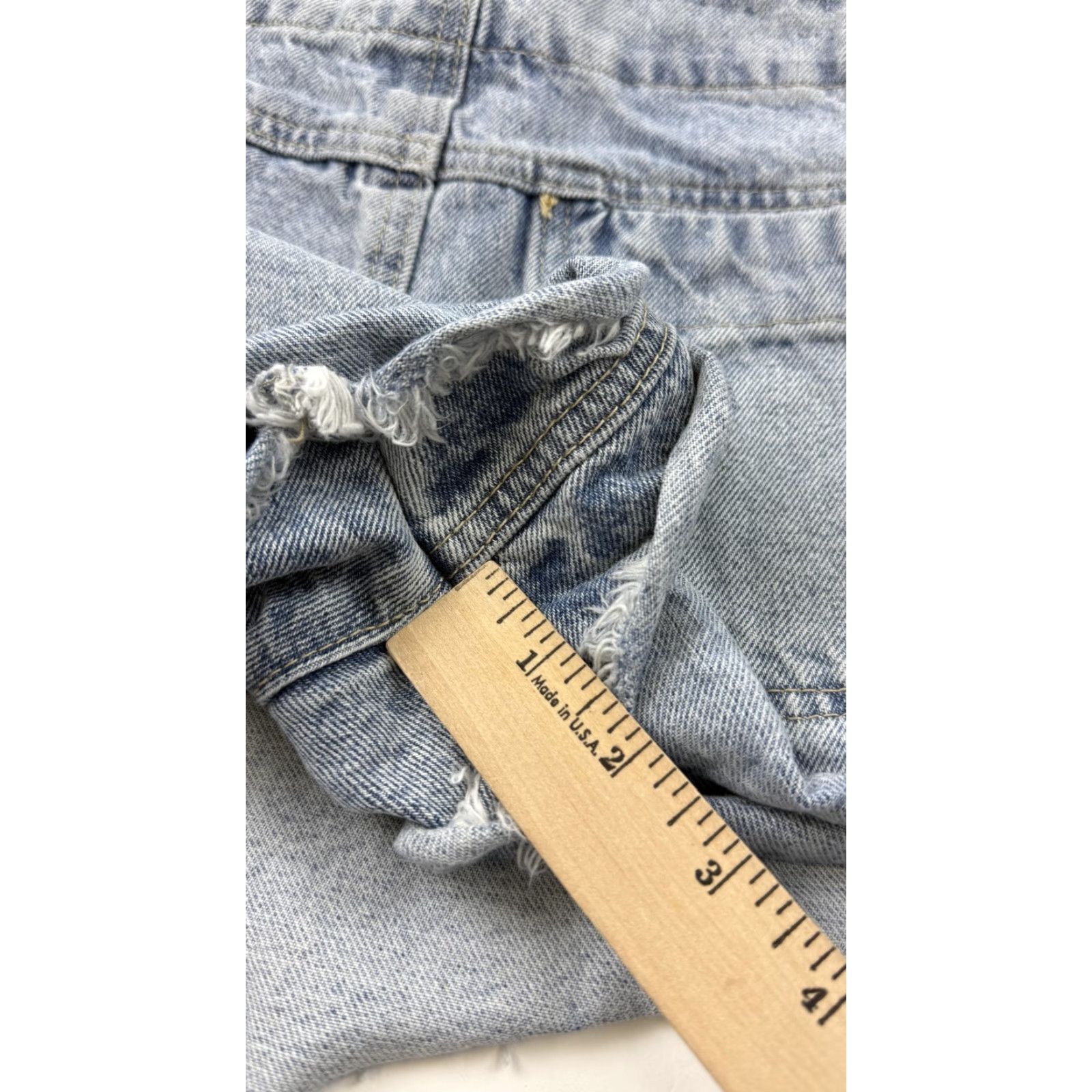 Agolde VINTAGE GOLDEN Denim Skort Womens S Light Wash Wrap Front Raw Hem S2239 Size 28" / US 6 / IT 42 - 6 Thumbnail