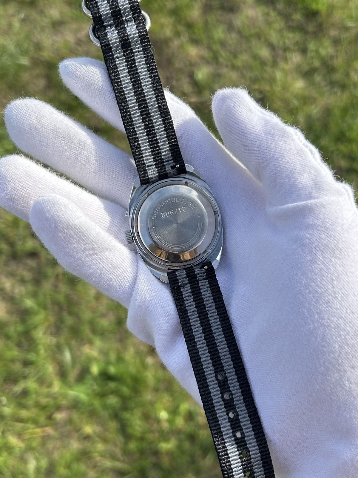 Vintage Vintage Watch Slava Automatic USSR Soviet Wristwatch 1980s Size ONE SIZE - 18 Thumbnail