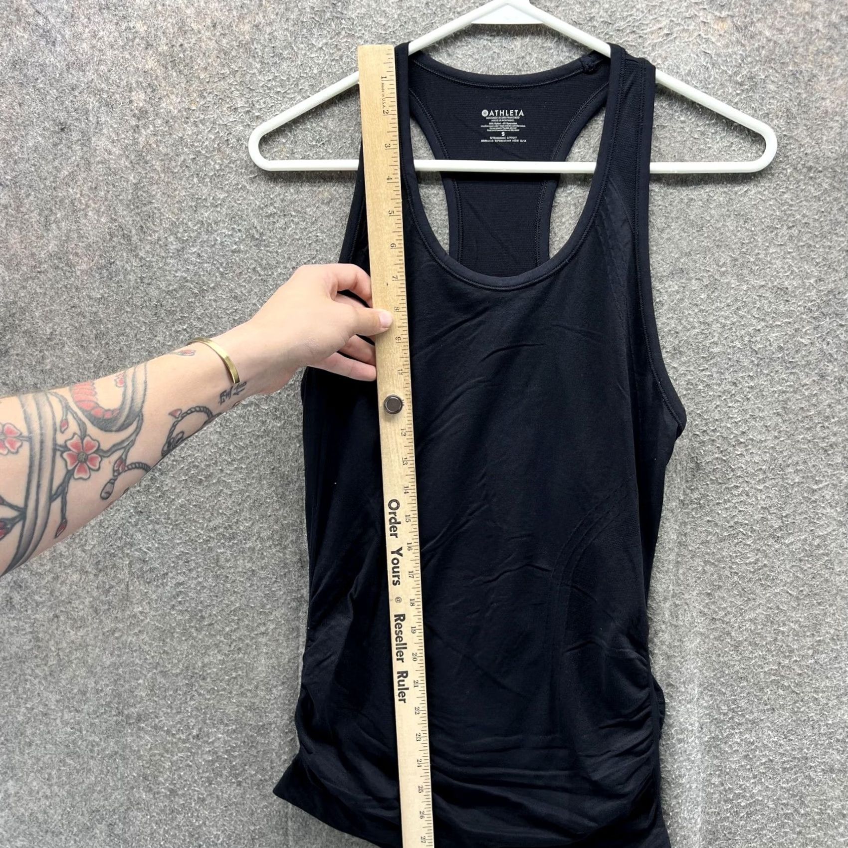 Athleta VINTAGE Athleta Tank Top Womens S Black Racerback Ruched Running Yoga Workout Size S / US 4 / IT 40 - 5 Thumbnail