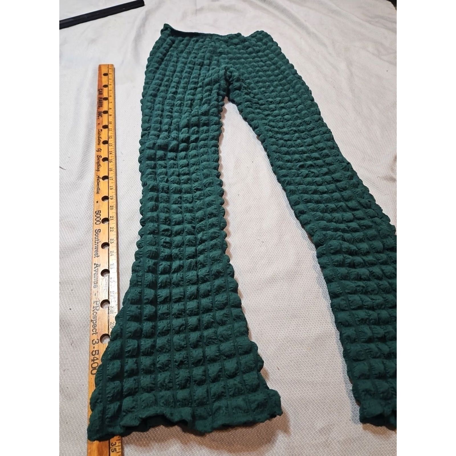 Shein SHEIN Pants Womens Size 4 Green Textured Stretch Ruched Pull On Flare Leg Shirt Size 27" / US 4 / IT 40 - 3 Thumbnail