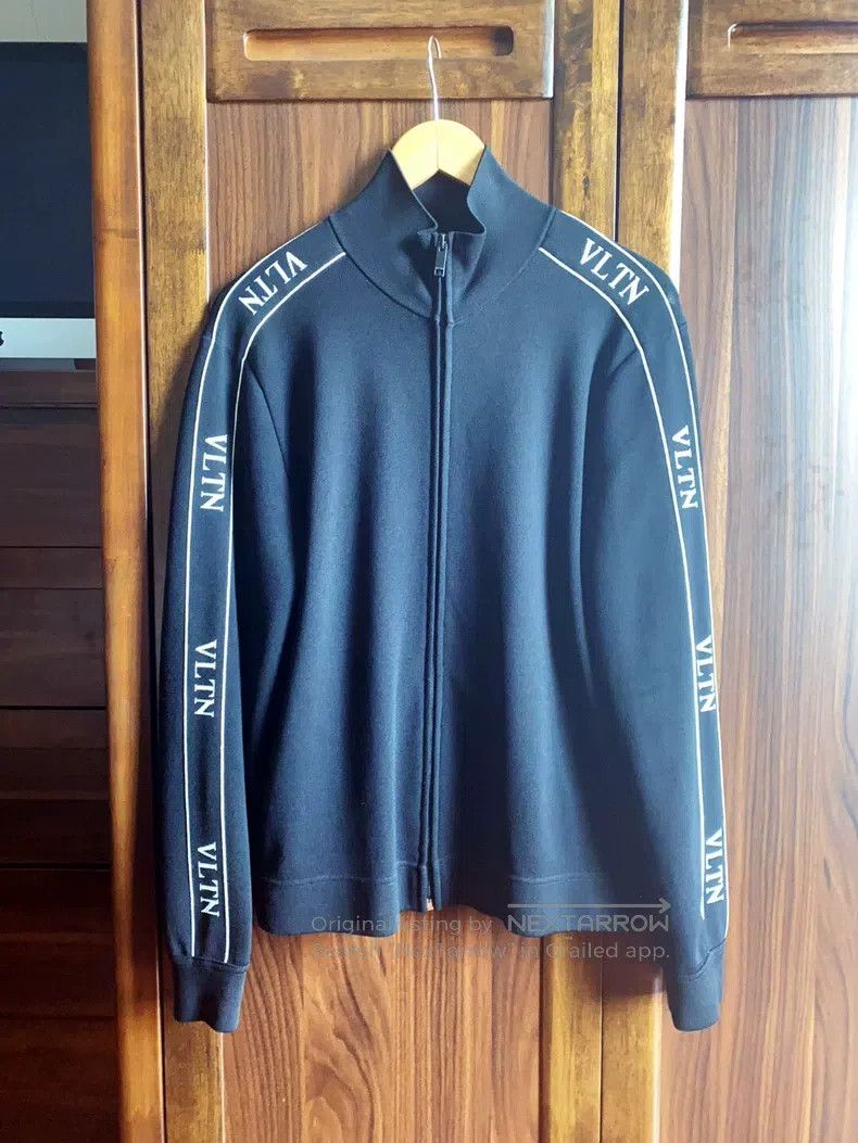 Valentino Valentino String label sportswear Size US S / EU 44-46 / 1 - 4 Thumbnail