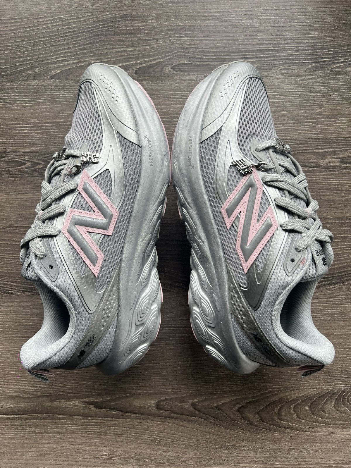 New Balance Size 12 Men’s New Balance GANNI x Fresh Foam Silver Metallic Size US 12 / EU 45 - 3 Thumbnail