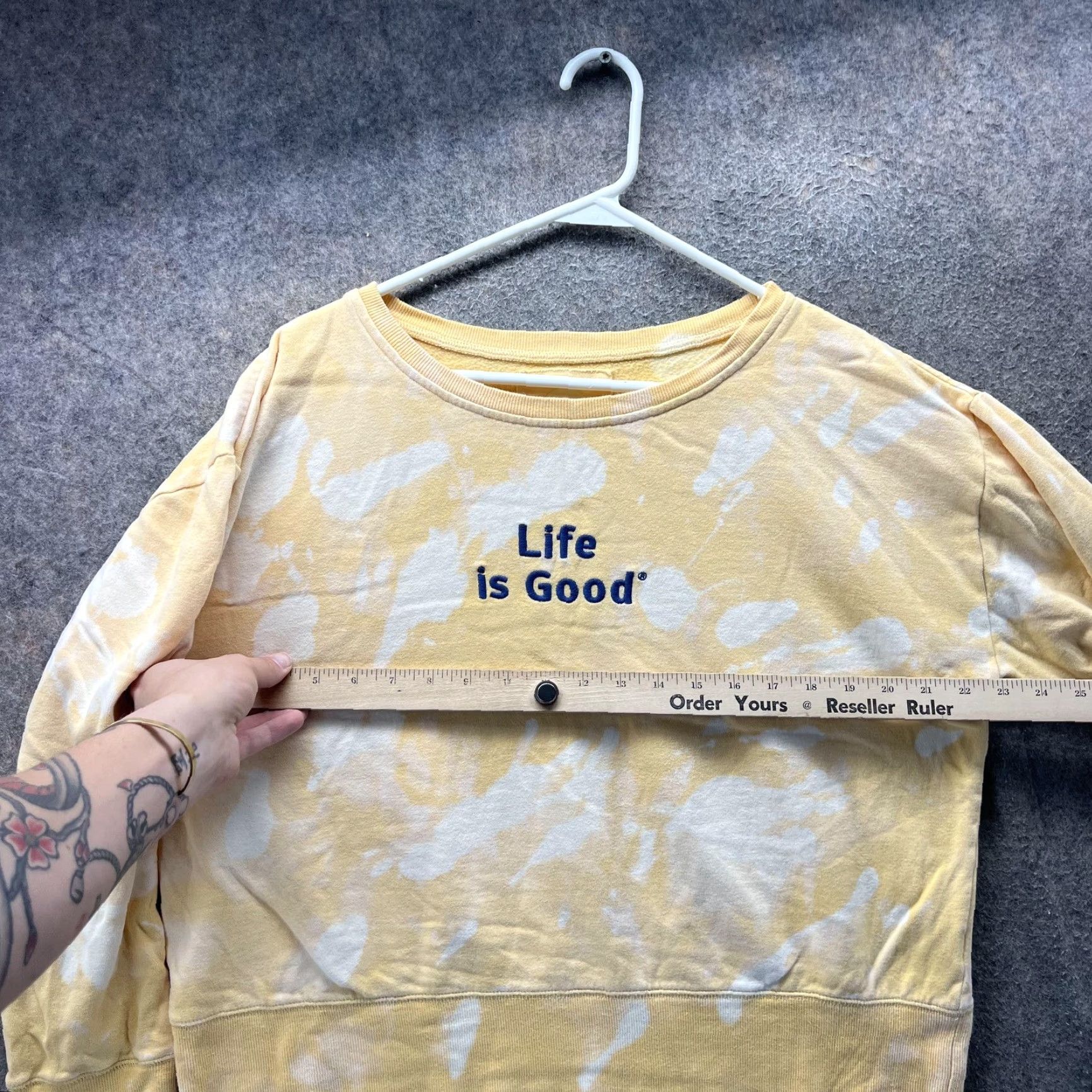 Life is Good Life is Good Sweatshirt Womens M Yellow Tie Dye Boat Neck Graphic Pullover Size M / US 6-8 / IT 42-44 - 7 Thumbnail