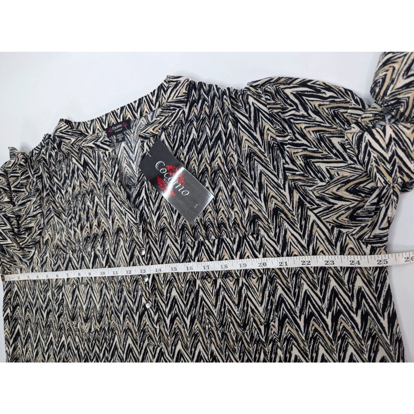 Vintage NWT Cocomo Plus Size 3X Chevron Roll Tab Sleeve Pintuck Button Top V-Neck Henley Shirt Size XXL / US 16-18 / IT 52-54 - 5 Thumbnail