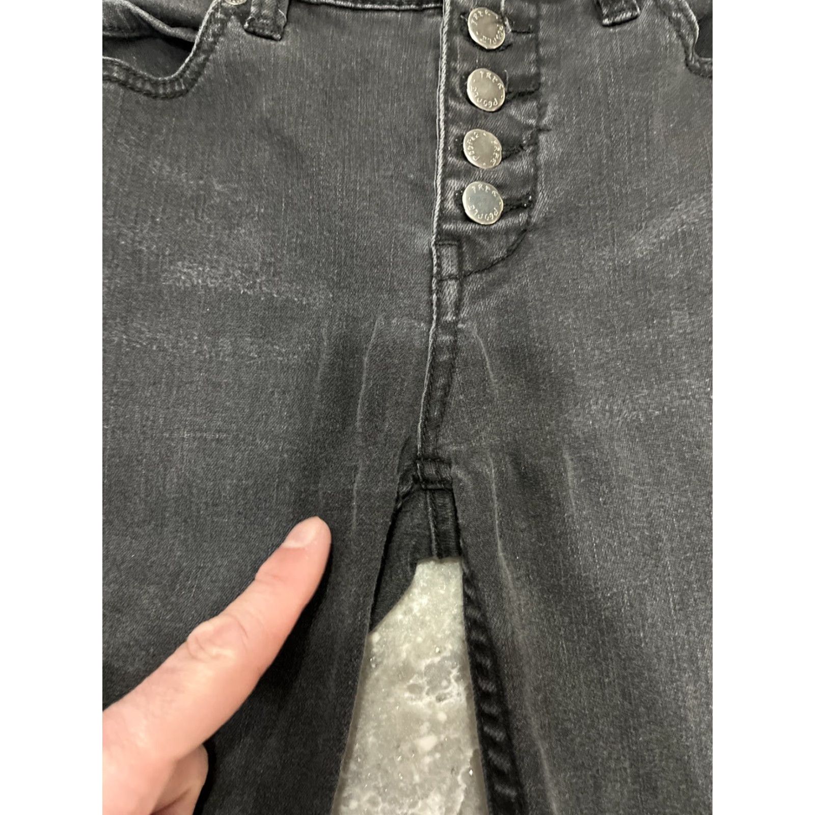 Free People FREE PEOPLE BLACK DENIM SKINNY JEANS 26 Womens Jeans Slim Stretchy Regular 26 Black Skinny Denim Size 26" / US 2 / IT 38 - 2 Thumbnail
