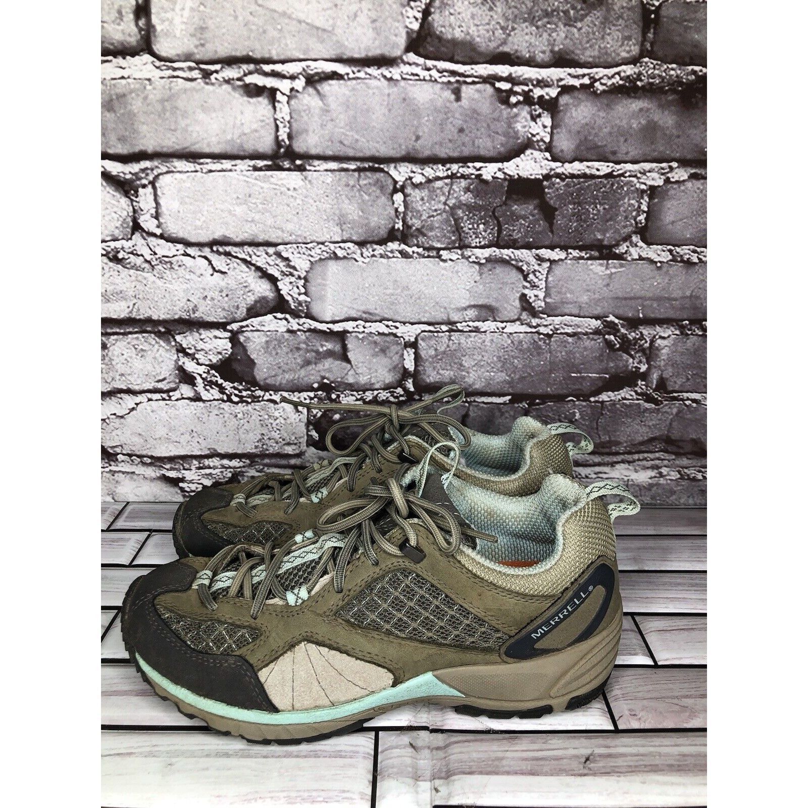 Merrell Merrell Avian Light Ventilator Dusty Olive Hiking Shoes Wome Size US 7 / IT 37 - 1 Thumbnail