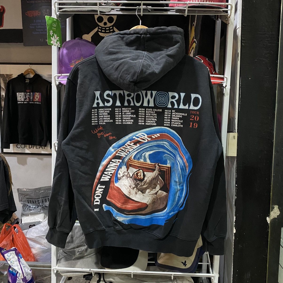 Rap Tees × Travis Scott Travis Scott Astroworld 2019 Tour Merch Hoodie Medium Mens Size US M / EU 48-50 / 2 - 1 Thumbnail