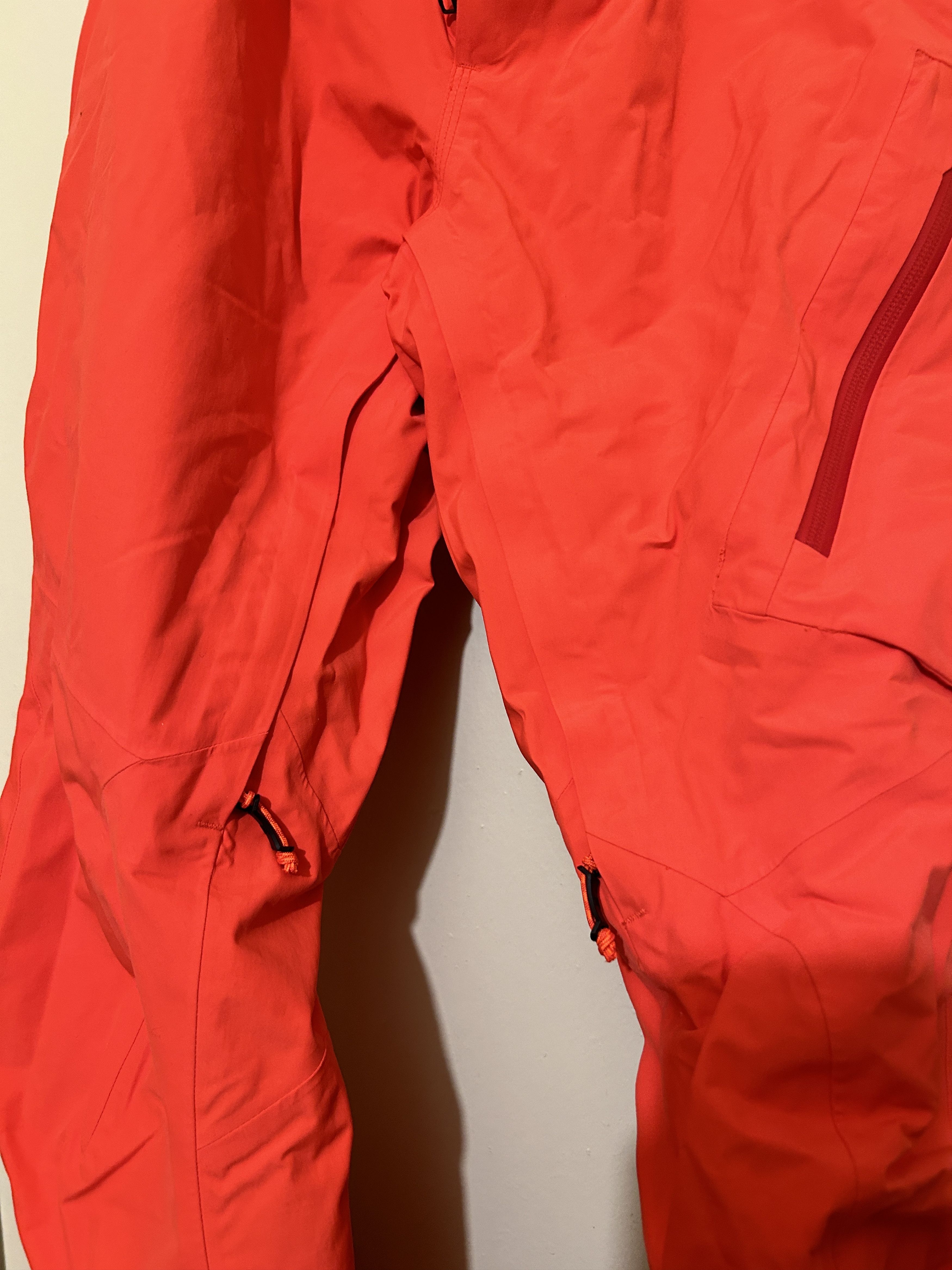 Burton [ak] Cyclic GORE‑TEX Snowboarding Trousers red Size US 30 / EU 46 - 3 Thumbnail