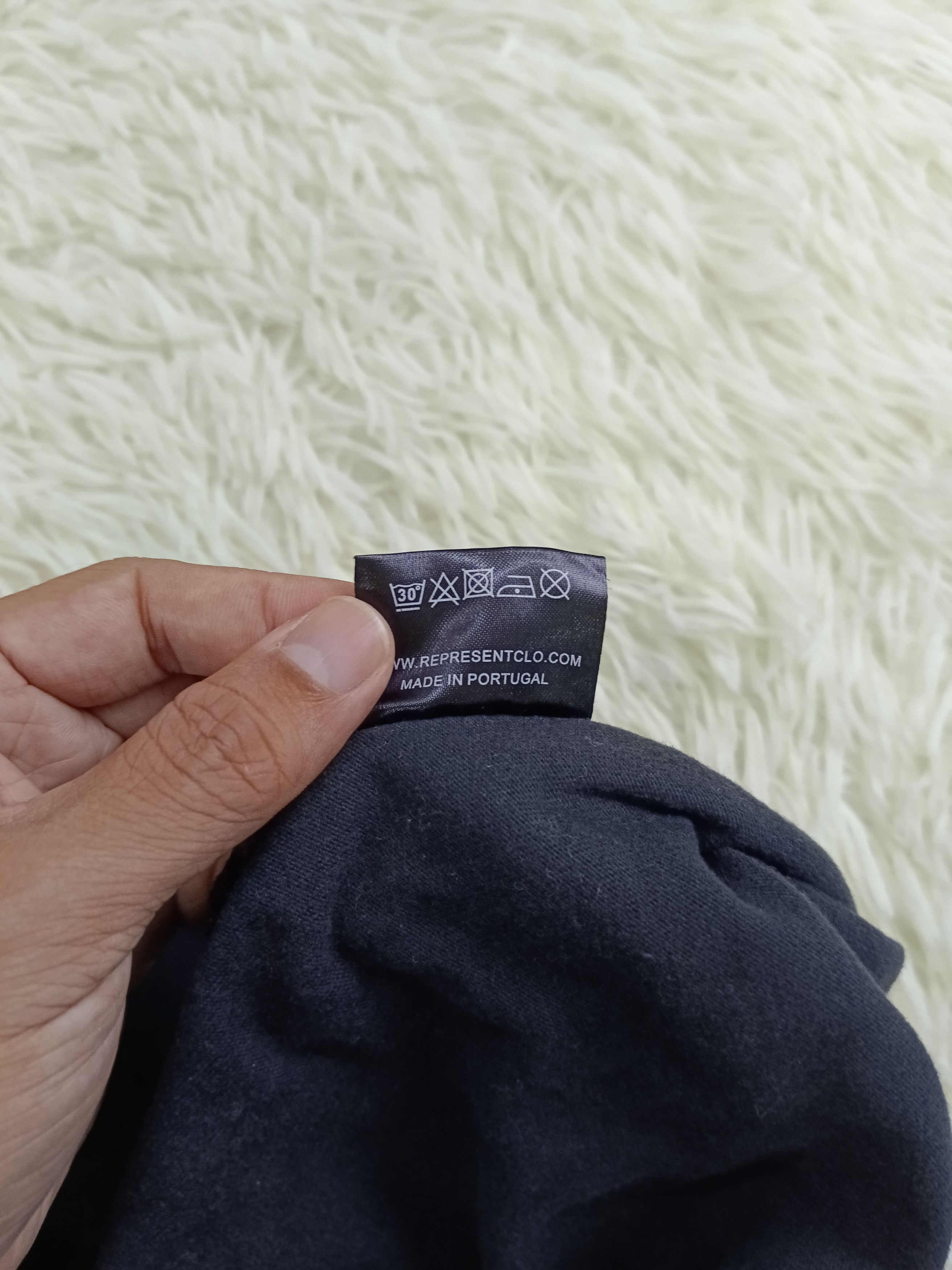 Represent Clo. BLACK FADE REPRESENT ENGLAND IS MINE Size US L / EU 52-54 / 3 - 4 Thumbnail