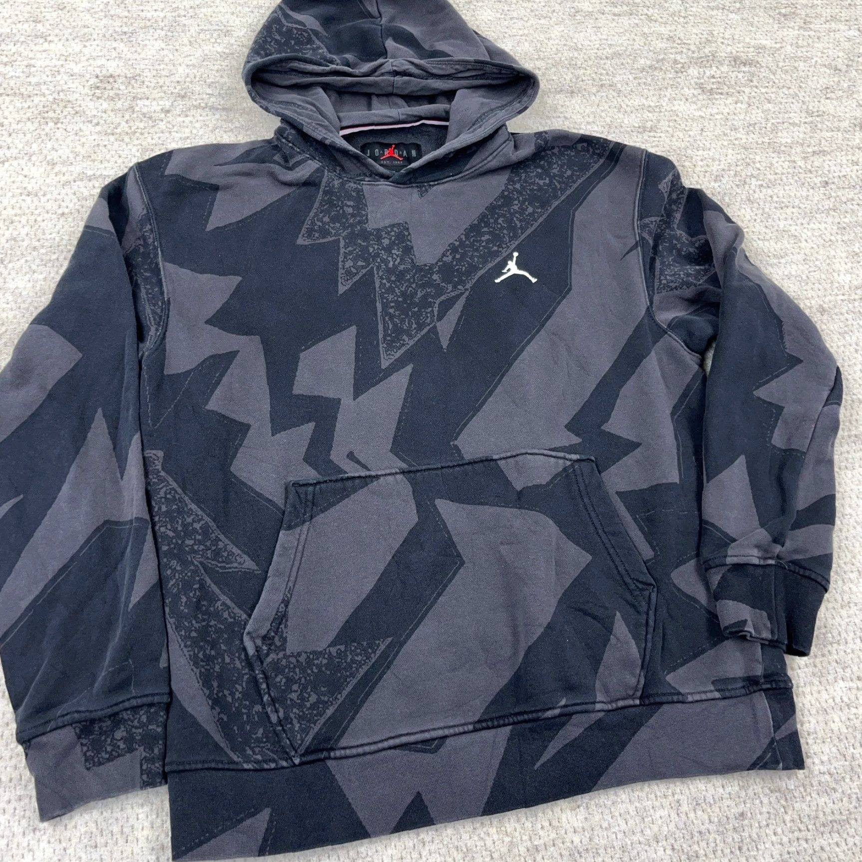 Jordan Brand Jordan Hoodie Men Medium Black Sweatshirt Zig Zag AOP All Over Retro Adult Size US M / EU 48-50 / 2 - 4 Thumbnail