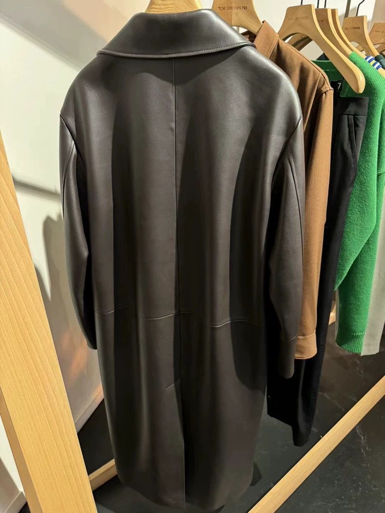 Loewe Loewe size M FW23 sheepskin pleated coat Size L / US 10 / IT 46 - 3 Thumbnail