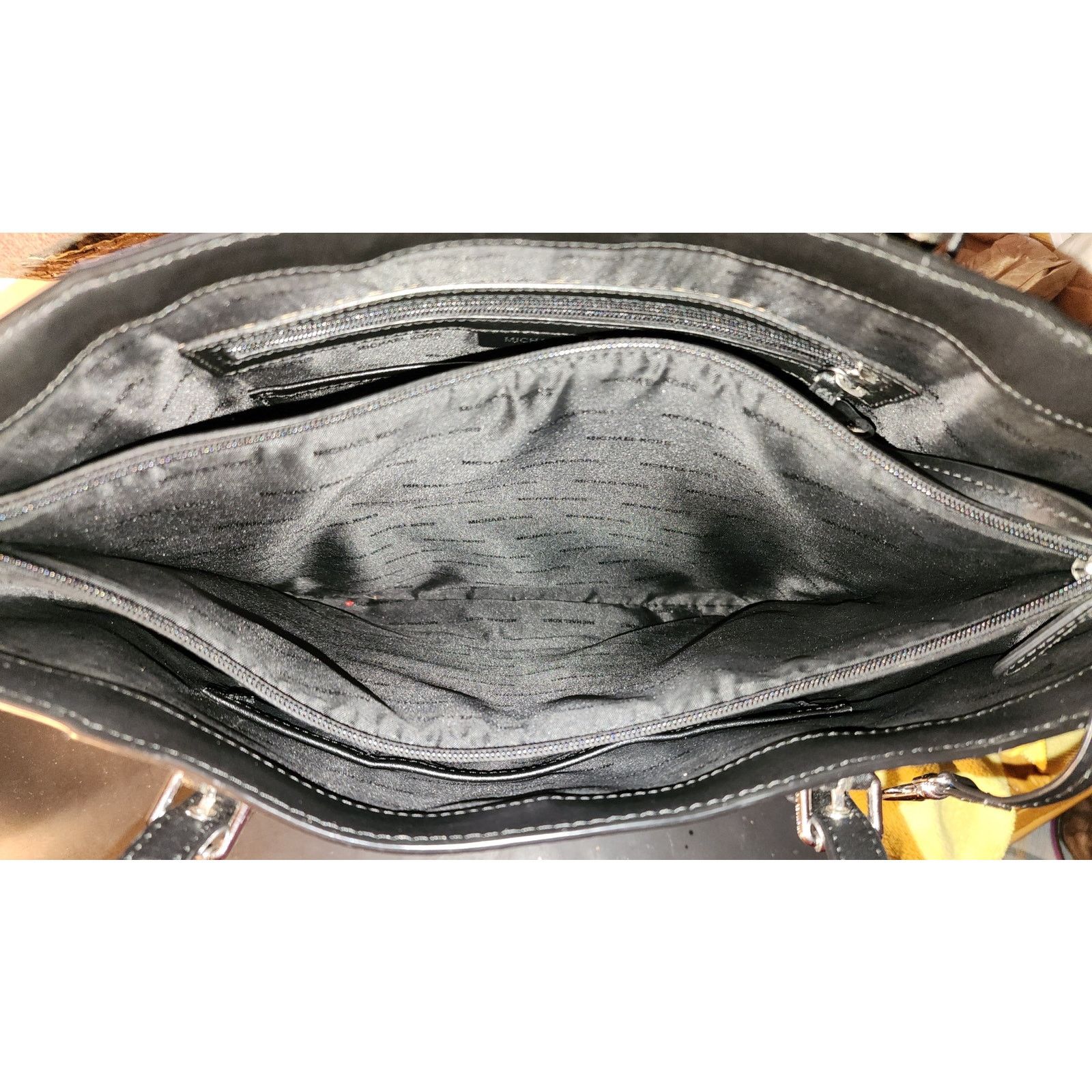 Michael Kors Michael Kors Black Signature Voyager East West Tote Size ONE SIZE - 5 Thumbnail