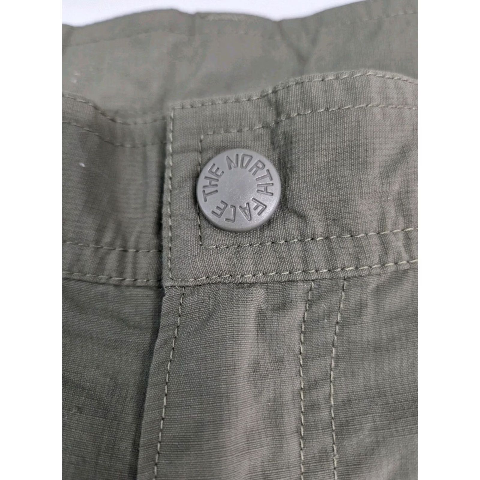 The North Face The North Face Mens Green Cargo Shorts Pockets/Back Pocket Nylon 36/9" #8746 Size US 36 / EU 52 - 5 Thumbnail