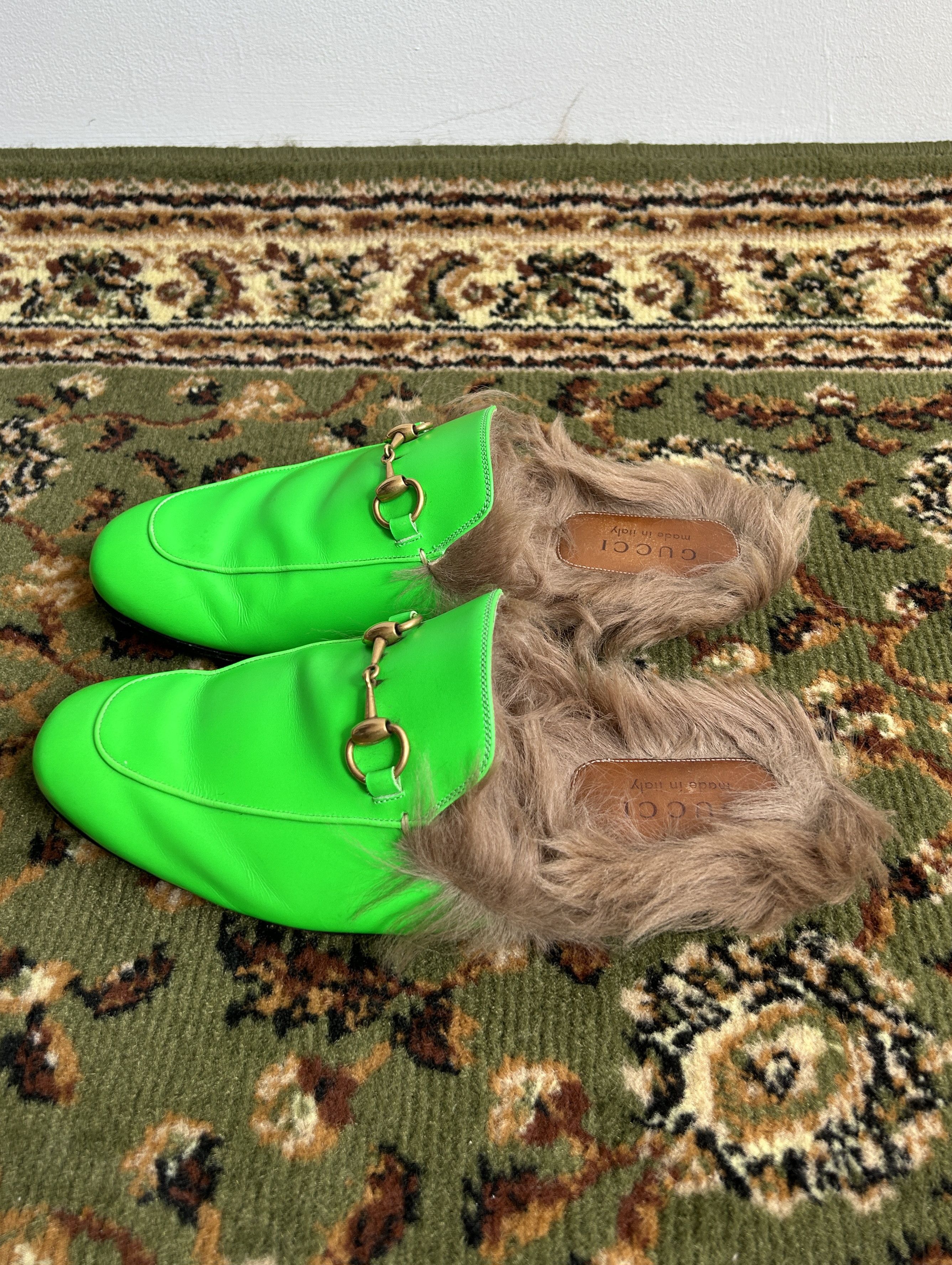 Gucci Gucci princetown horsebit kangaroo fur slip ons neon green Size US 10 / EU 43 - 4 Thumbnail