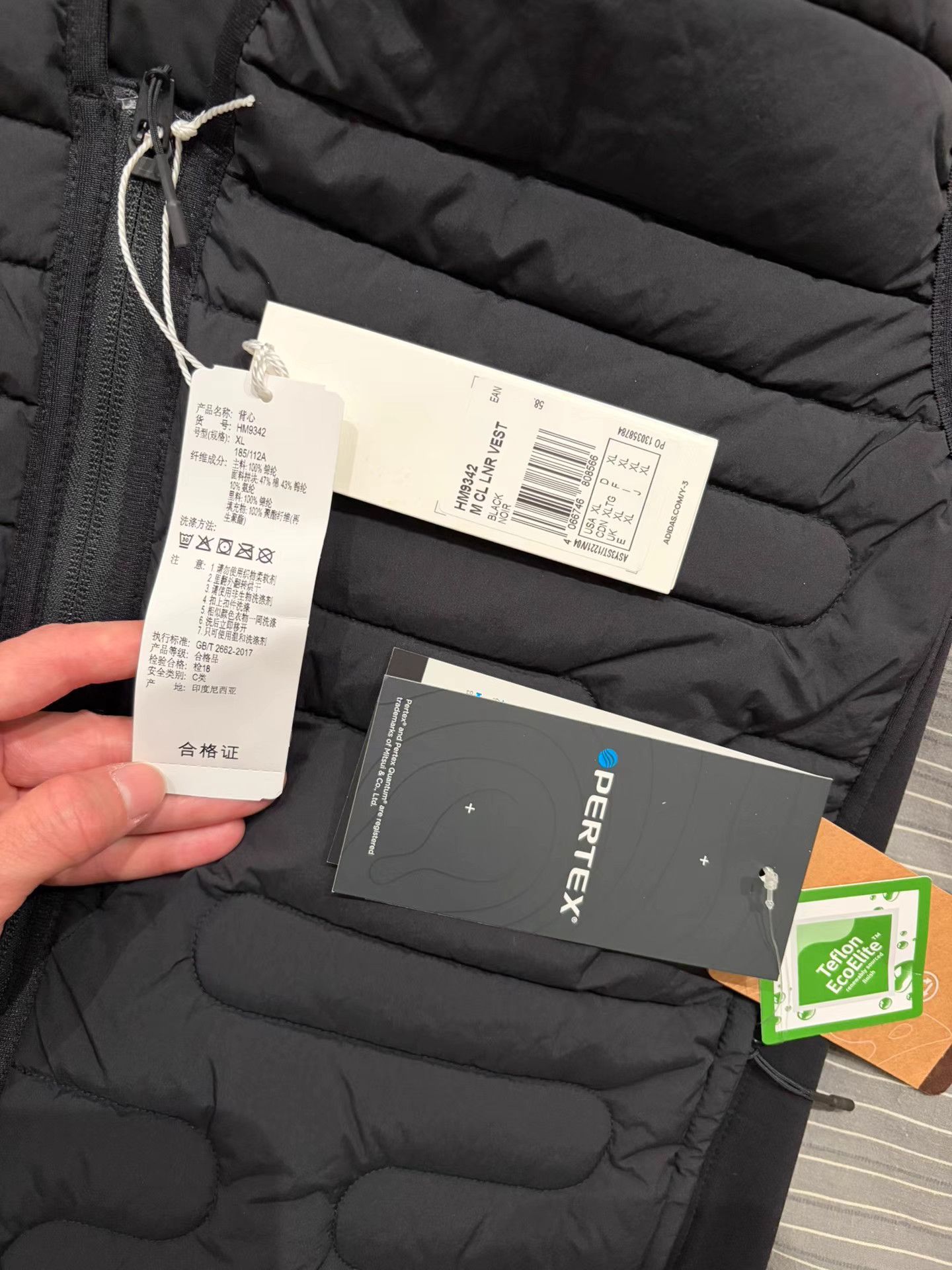 Y-3 Y-3 Quilted Slim V-Neck Gilet K8 Size US XL / EU 56 / 4 - 4 Thumbnail