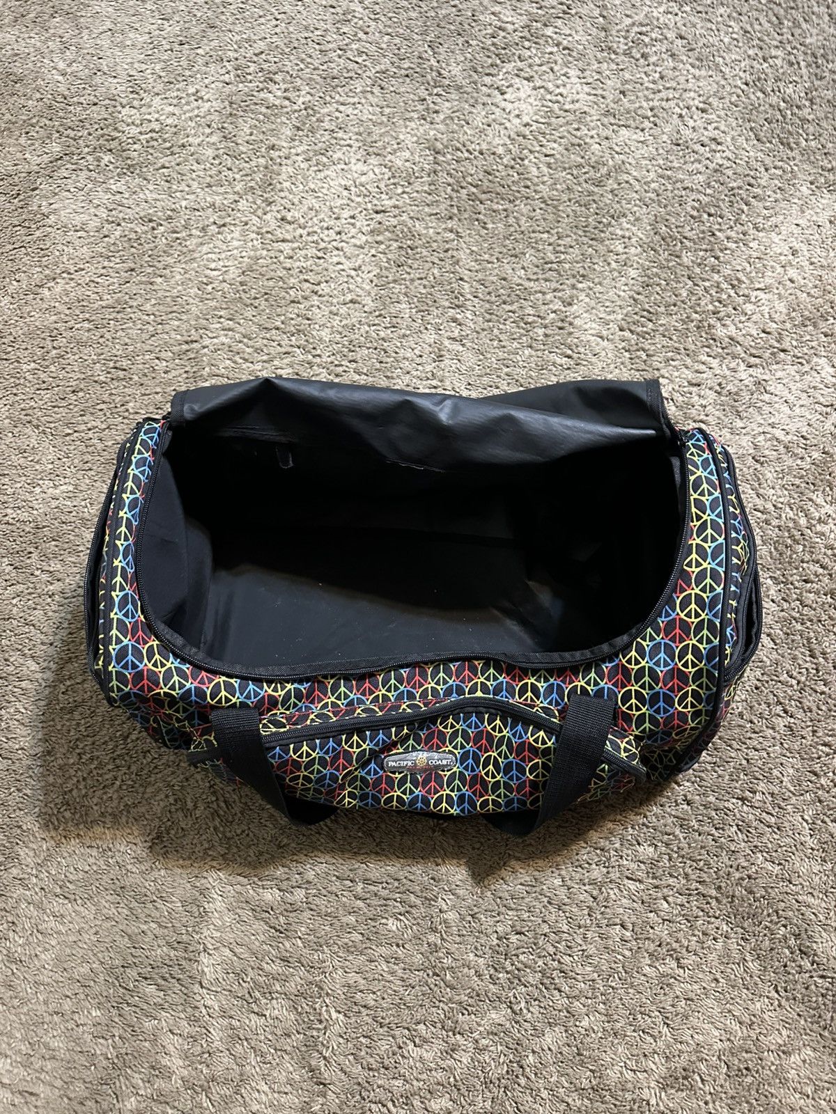 Nike Vintage Pacific Coast “Rainbow” peace symbol duffel bag 00s Size ONE SIZE - 7 Thumbnail