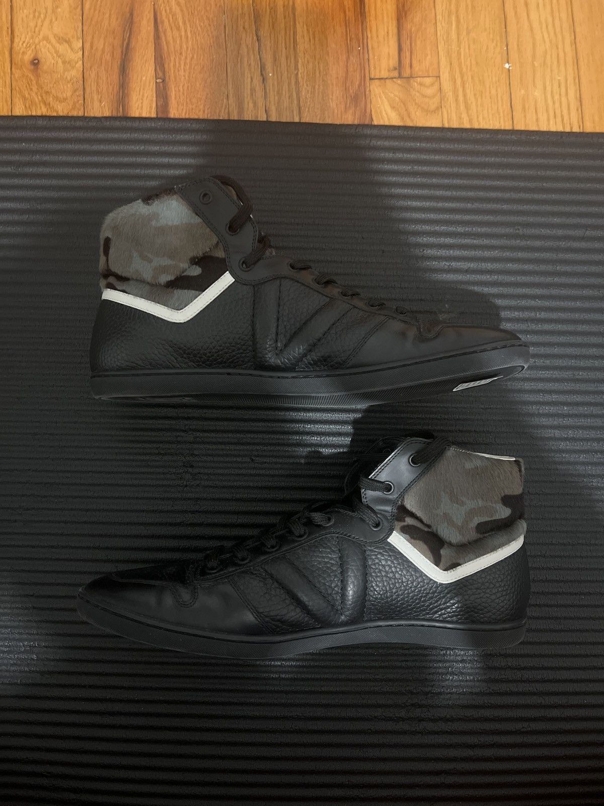 Louis Vuitton Louis vuitton spitfire Size US 9.5 / EU 42-43 - 1 Thumbnail
