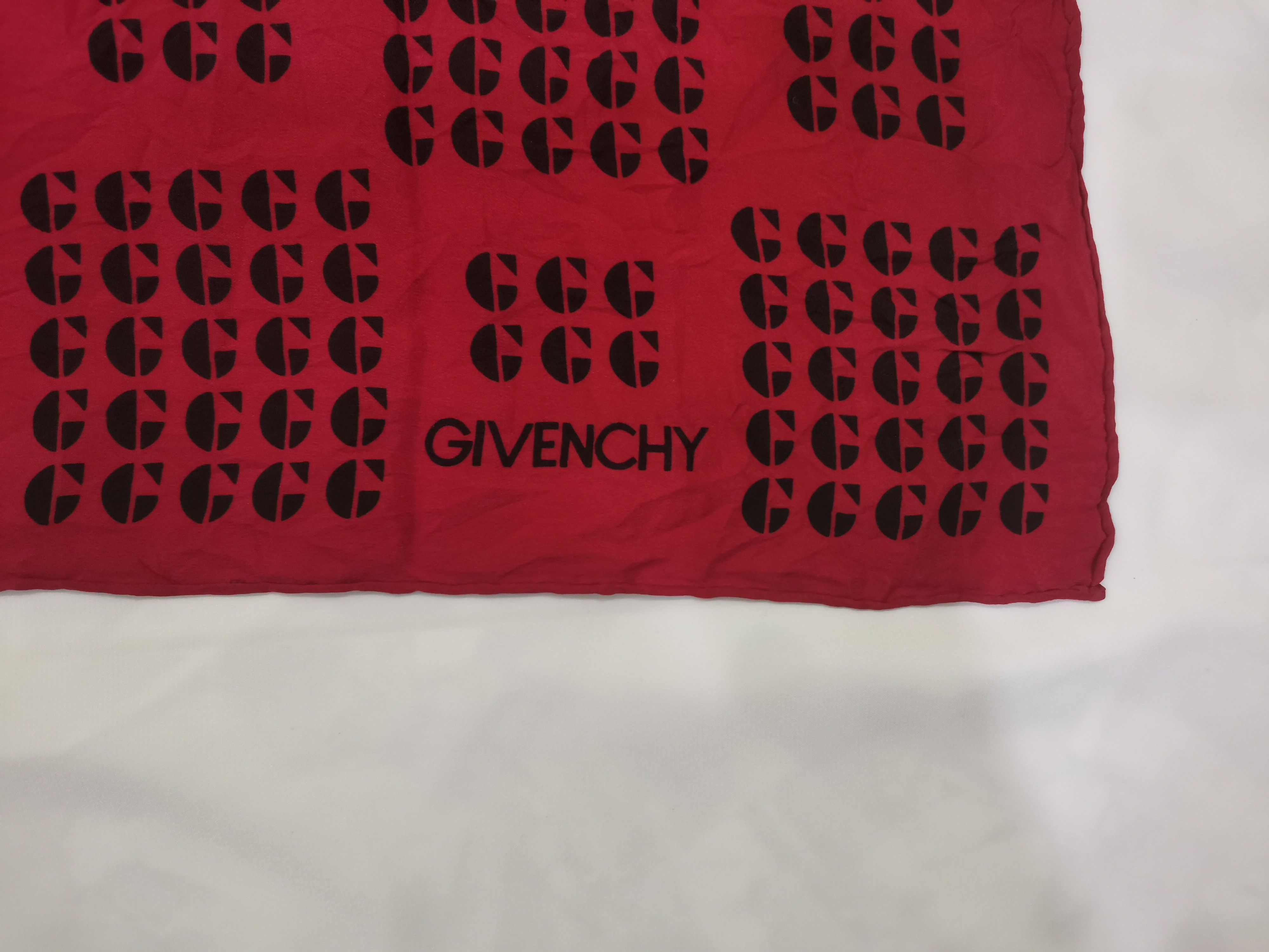 Designer × Givenchy Rare Givenchy scarves nice design Size ONE SIZE - 2 Thumbnail