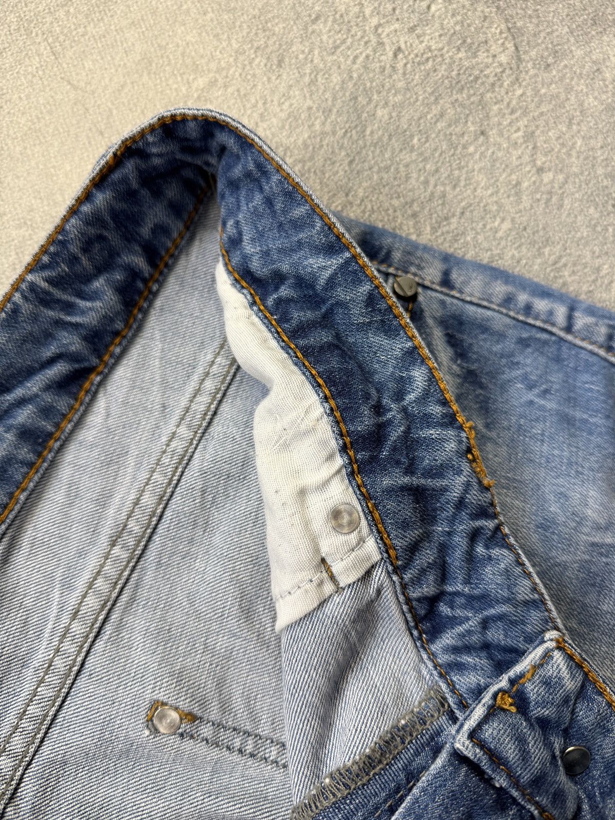 Dolce & Gabbana Vintage Dolce & Gabbana Metal Logo Jeans Size US 34 / EU 50 - 8 Thumbnail