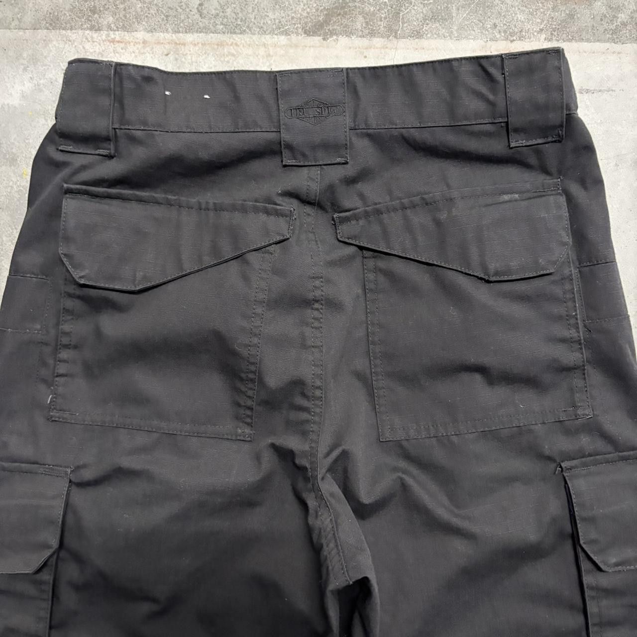 Japanese Brand × Vintage Crazy Vintage Y2K/2000s Baggy Black Skater Style Cargo Pants! Size US 29 - 5 Thumbnail