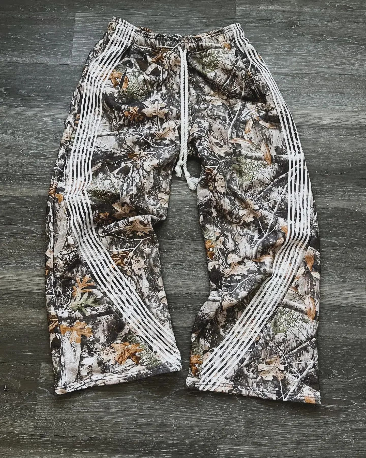 Japanese Brand Drawstring 🍁 Camouflage Elastic Waist Baggy Sweatpants Size US 30 / EU 46 - 2 Thumbnail