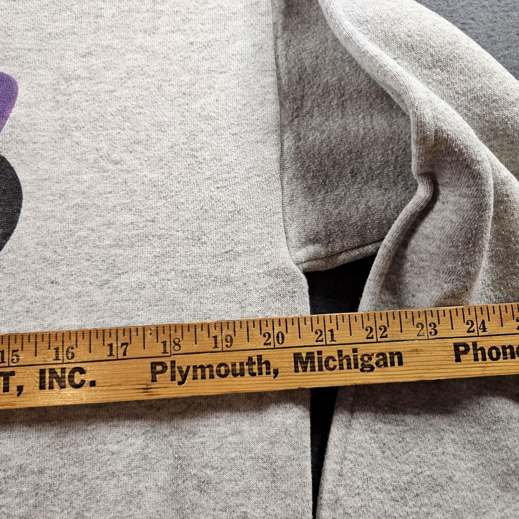 Disney VINTAGE Minnie Mouse Sweatshirt Mens M Disney Florida Tultex 90s Pullover Gray Graphic Print Disney Shirt Pullover Mens Size US M / EU 48-50 / 2 - 7 Thumbnail