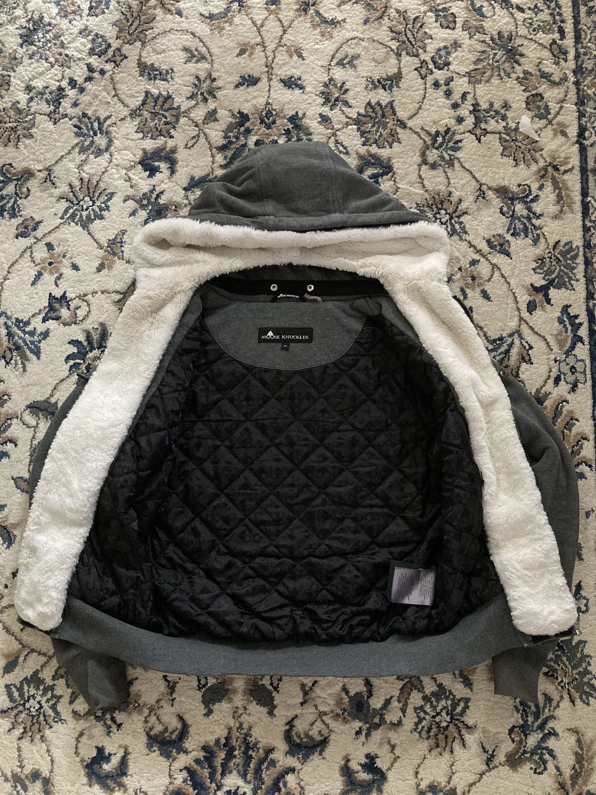 Moose Knuckles Moose Knuckles Hoodie with Fur Lining On the inside Size US S / EU 44-46 / 1 - 6 Thumbnail