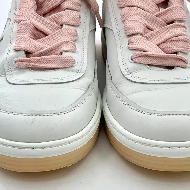 Chanel Chanel White double C logo lace-up casual flat sneakers Size US 7 / IT 37 - 9 Thumbnail