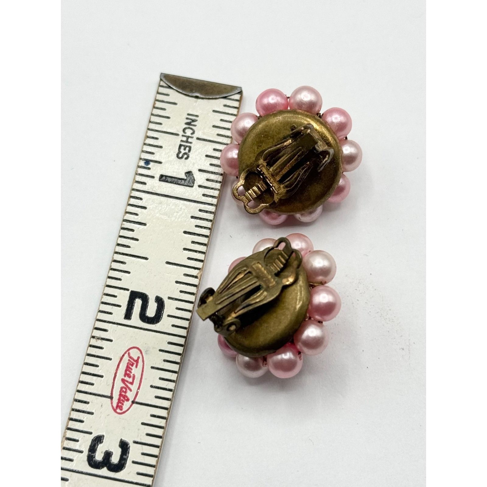 Other Vintage Japan beaded pink pearl cluster clip on earrings Size ONE SIZE - 4 Thumbnail