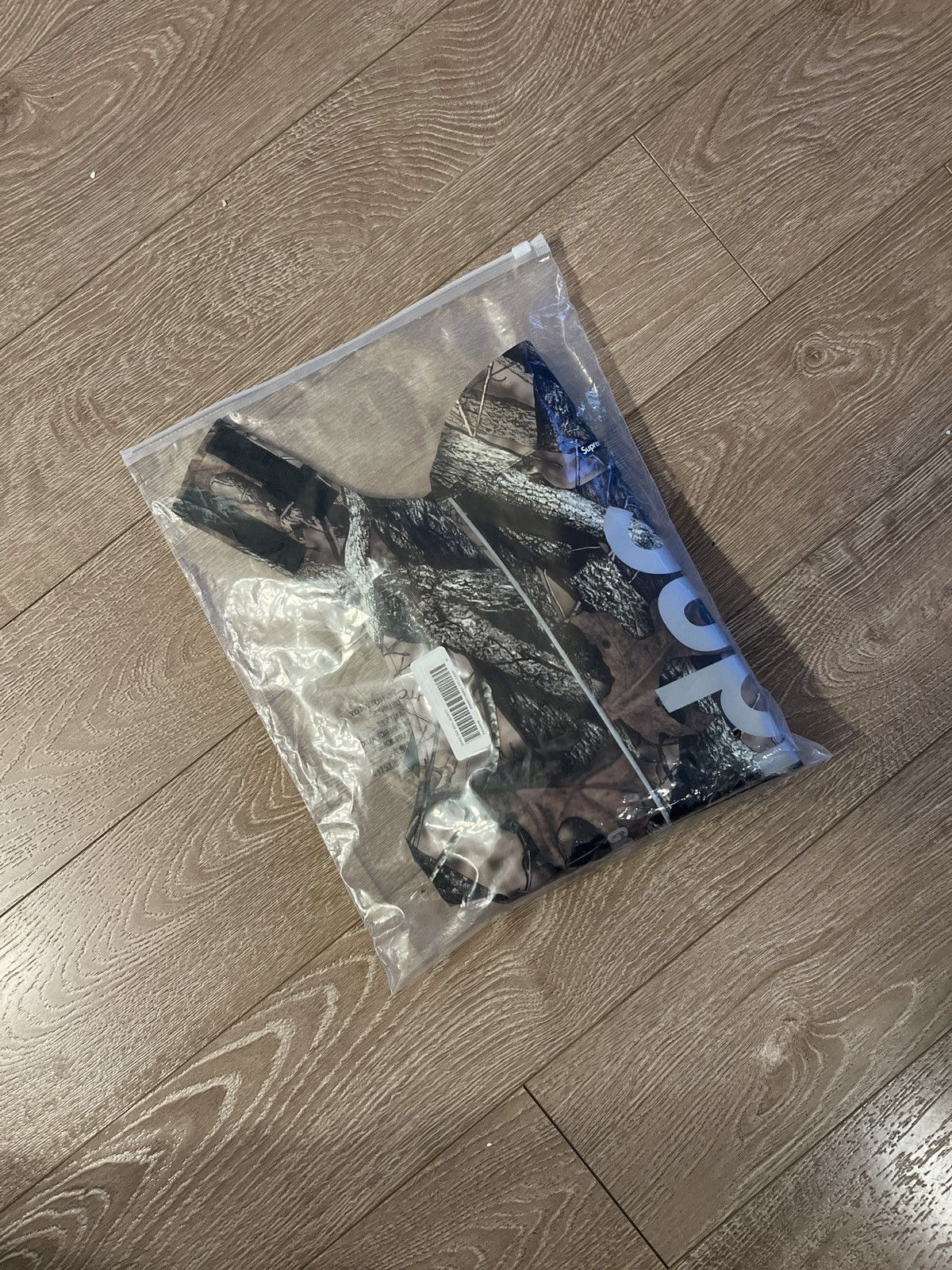 Supreme Supreme Dog Jacket in Camo Size Medium Size ONE SIZE - 2 Thumbnail