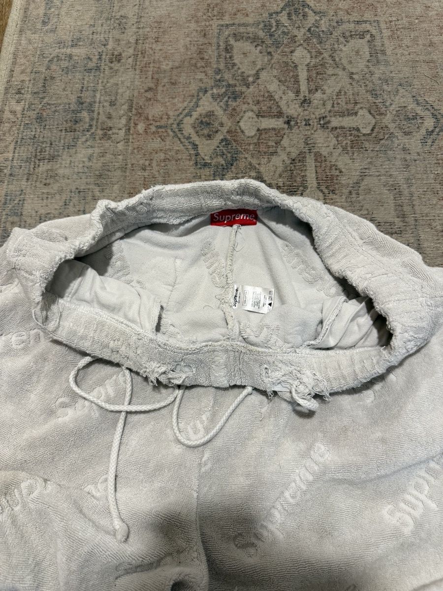 Supreme Supreme Terry Cloth Logo Shorts Size US 32 / EU 48 - 3 Thumbnail