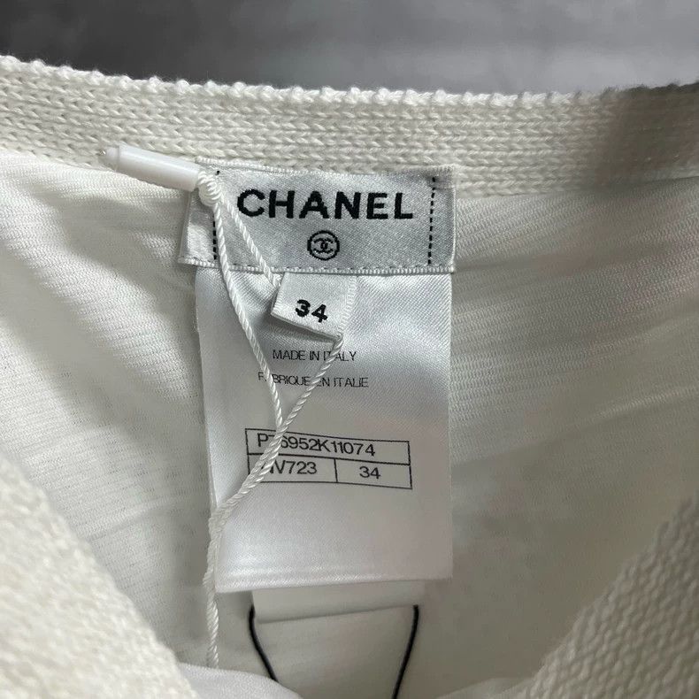 Chanel Chanel White Embossed Logo Dress Size 34 -2505 Size US 34 / EU 50 - 2 Thumbnail