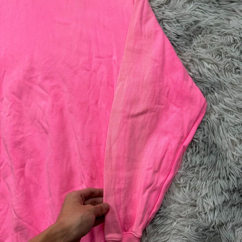 Balenciaga Balenciaga Embroidered pink sweatshirt 2502-Nextarrow Size US XS / EU 42 / 0 - 5 Thumbnail