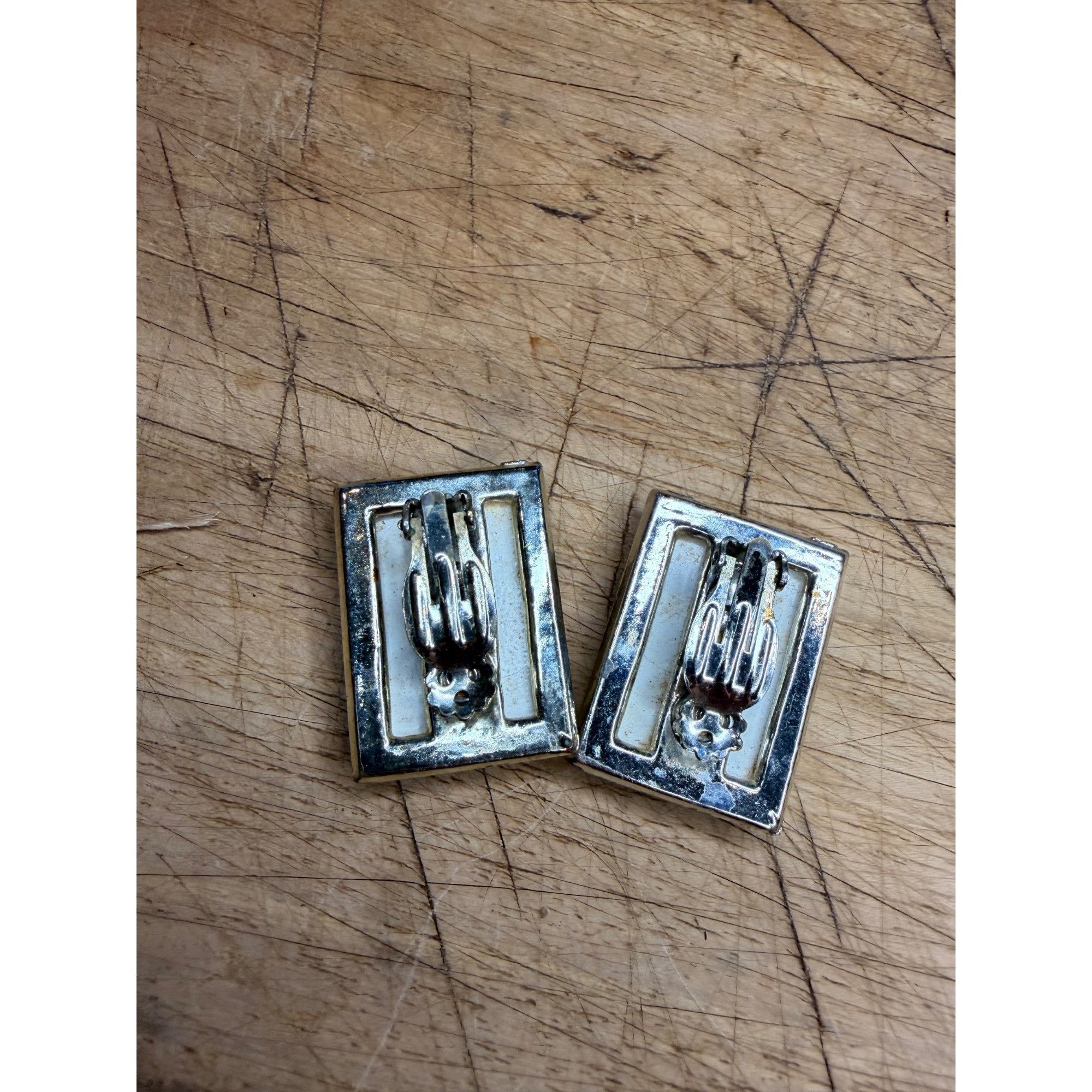 Other Vintage Silver-Tone Rectangular Clip-On Earrings With Shell Size ONE SIZE - 6 Thumbnail