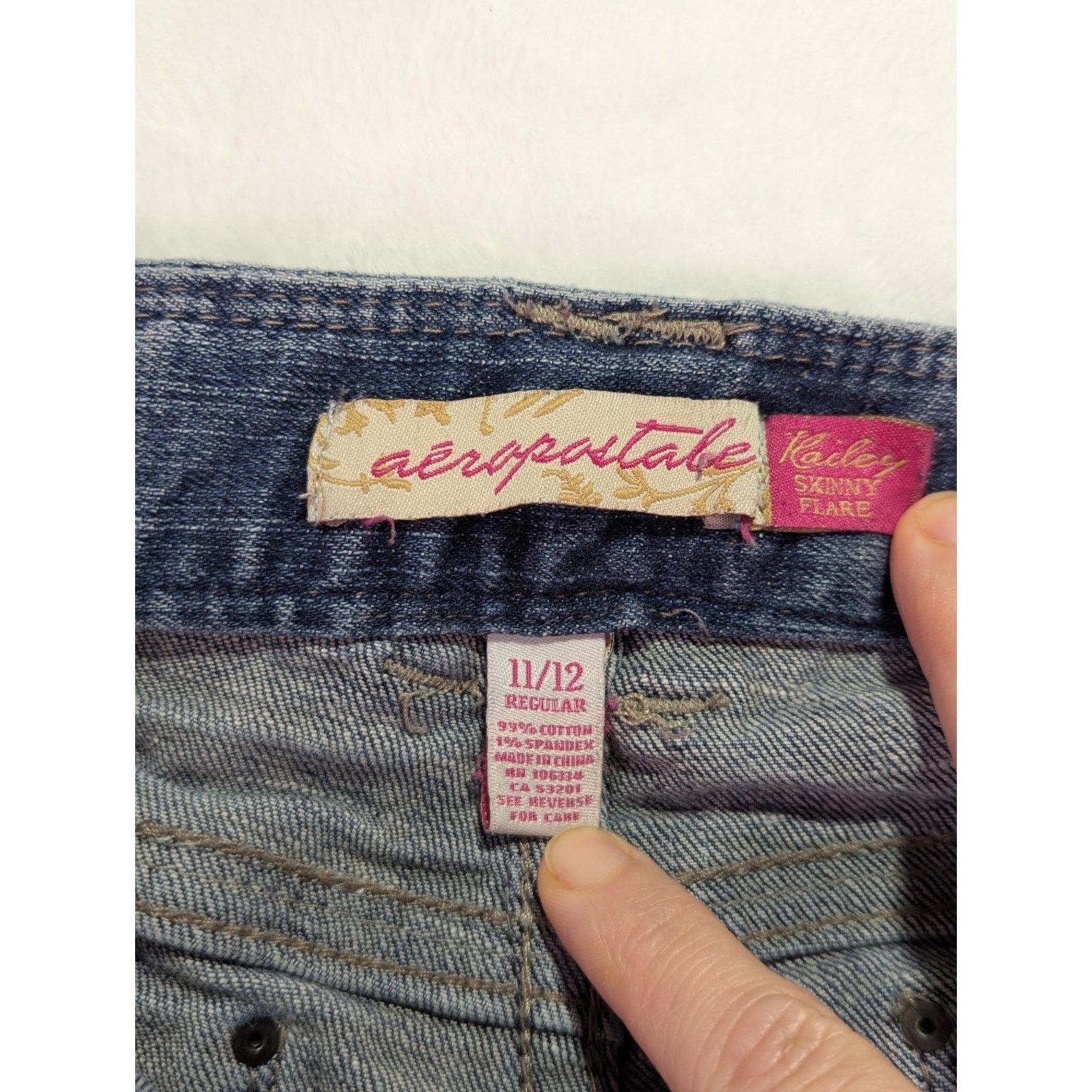 Aeropostale Aeropostale Y2K Hailey Skinny Flare Rhinestone Jeans Size 11 Size 34" / US 12 / IT 48 - 3 Thumbnail