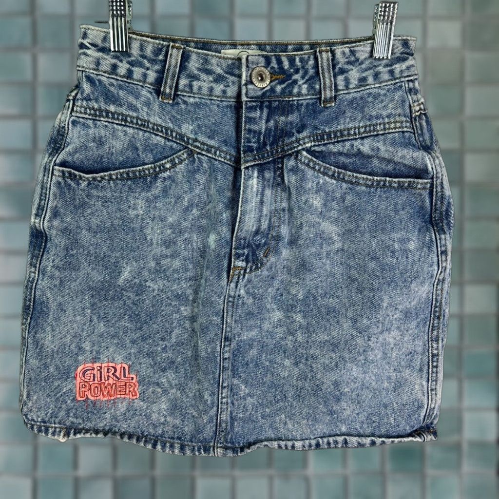 Cotton On Cotton On Denim Mini Skirt Womens Size 4 Blue Power Girl 90s City Pocket Button Short Skirt Womens Size 27" / US 4 / IT 40 - 1 Thumbnail