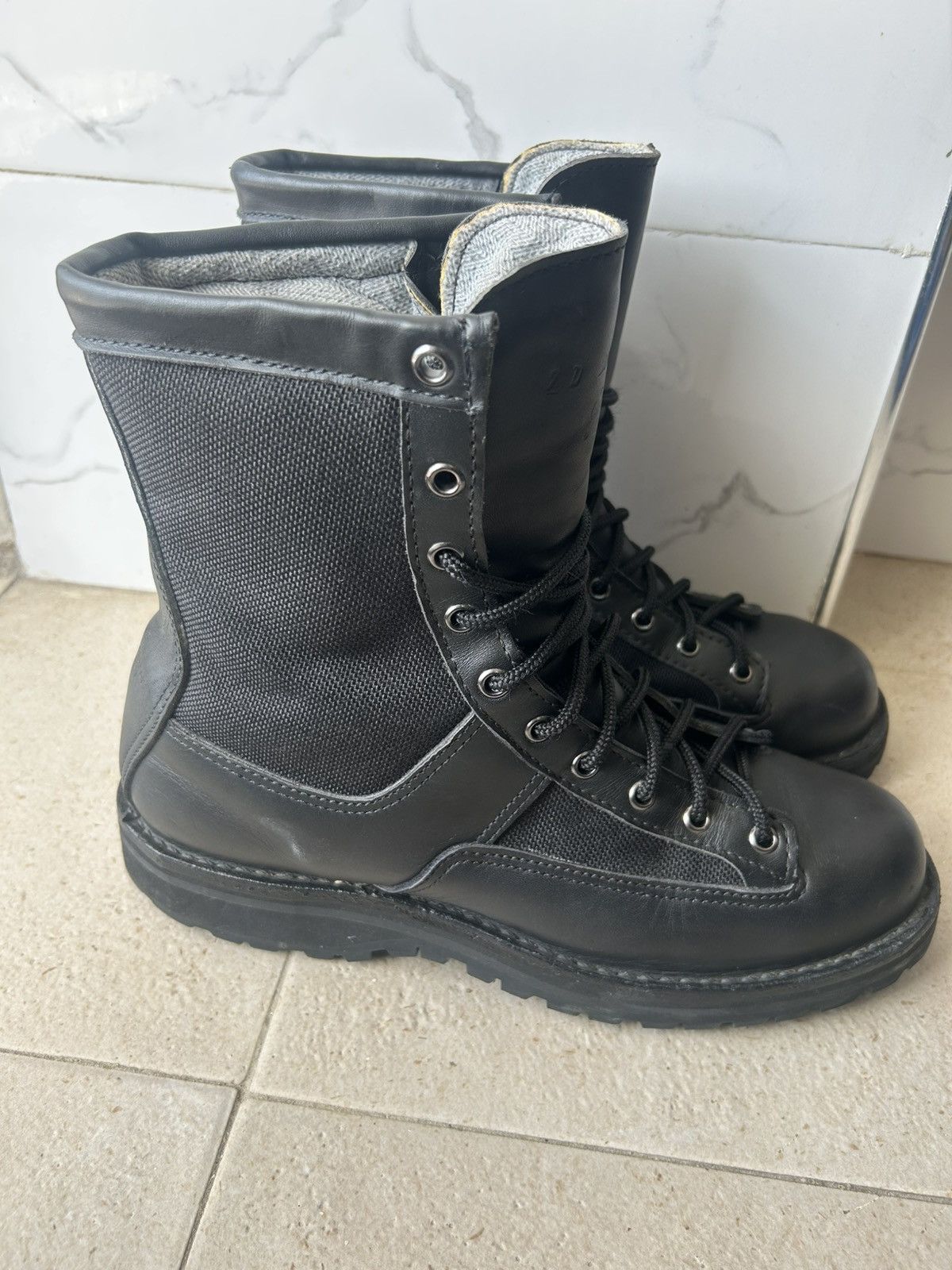 Danner Danner Acadia 8" Black duty boots Size US 9 / EU 42 - 2 Thumbnail