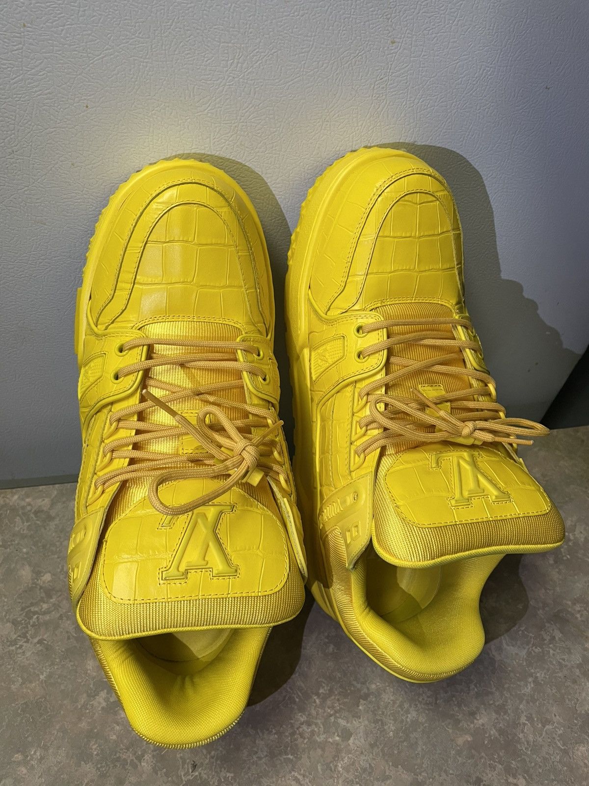 Louis Vuitton LV trainer maxi sneaker Size US 11 / EU 44 - 17 Thumbnail