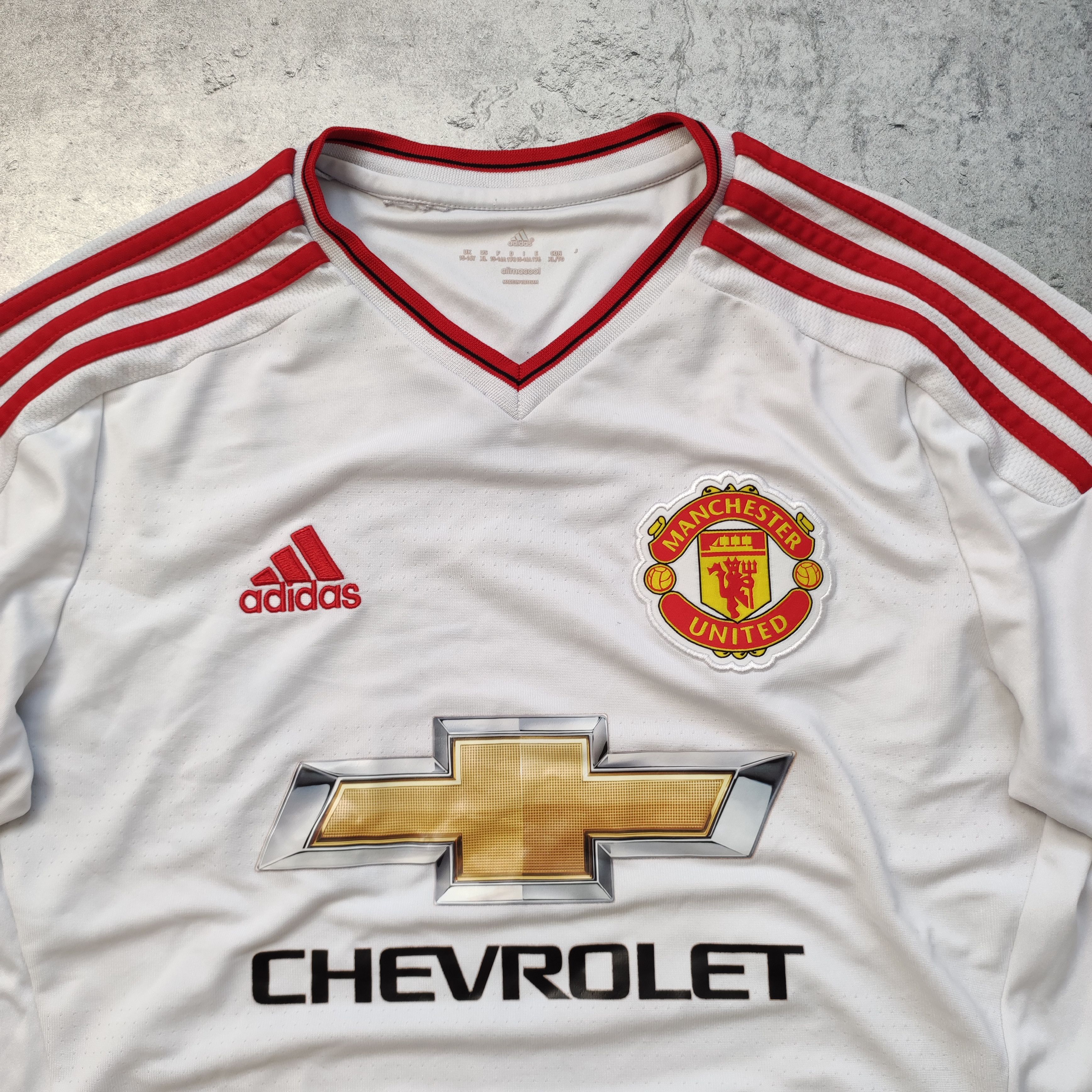 Other Manchester United x Adidas 2015/16 Away Football Jersey Size US S / EU 44-46 / 1 - 5 Thumbnail