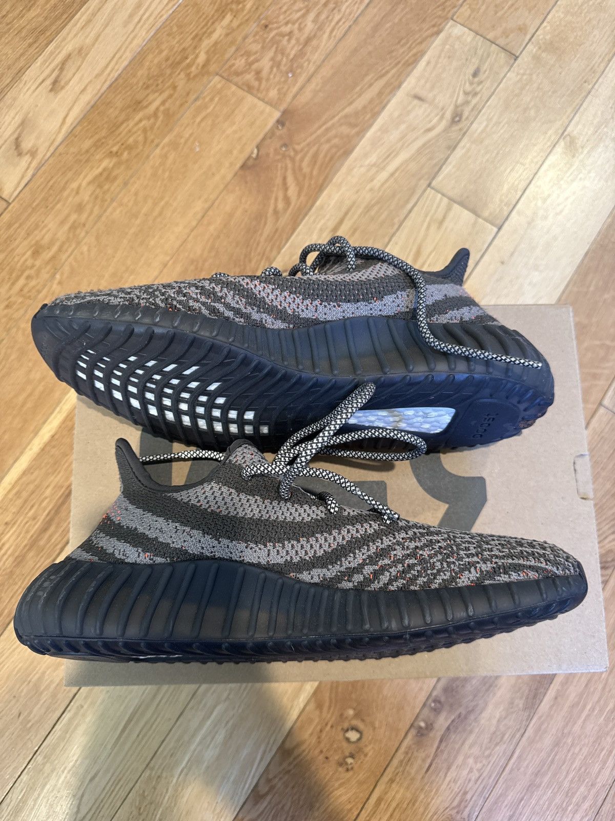 Yeezy YEEZY BOOST 350 V2 Size US 9 / EU 42 - 2 Thumbnail