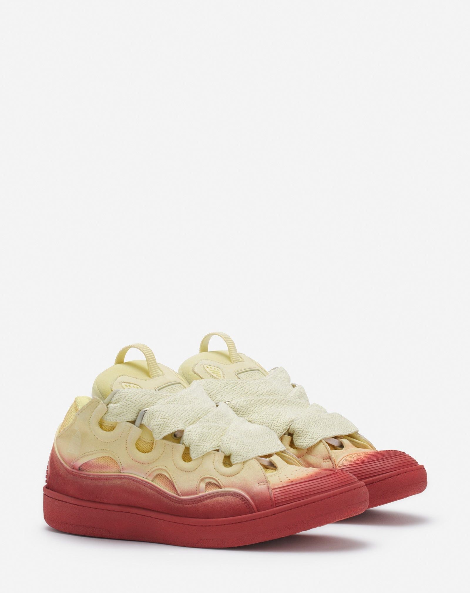 oc11z0325 Curb Low Top Sneakers in Light Yellow/Red