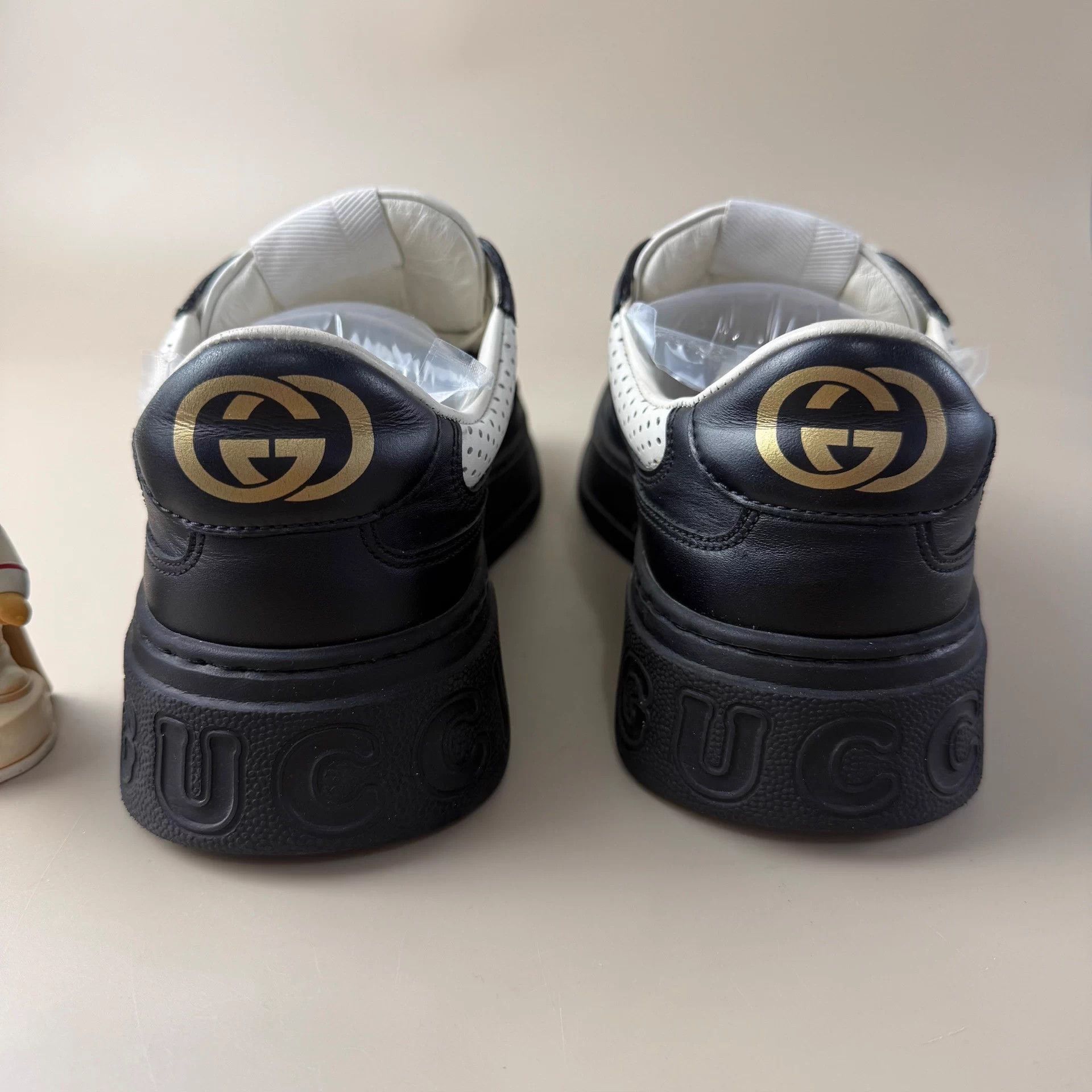 Gucci Gucci GG Black White Panda Sneakers EUR 38 Mint Size US 7 / IT 37 - 3 Thumbnail